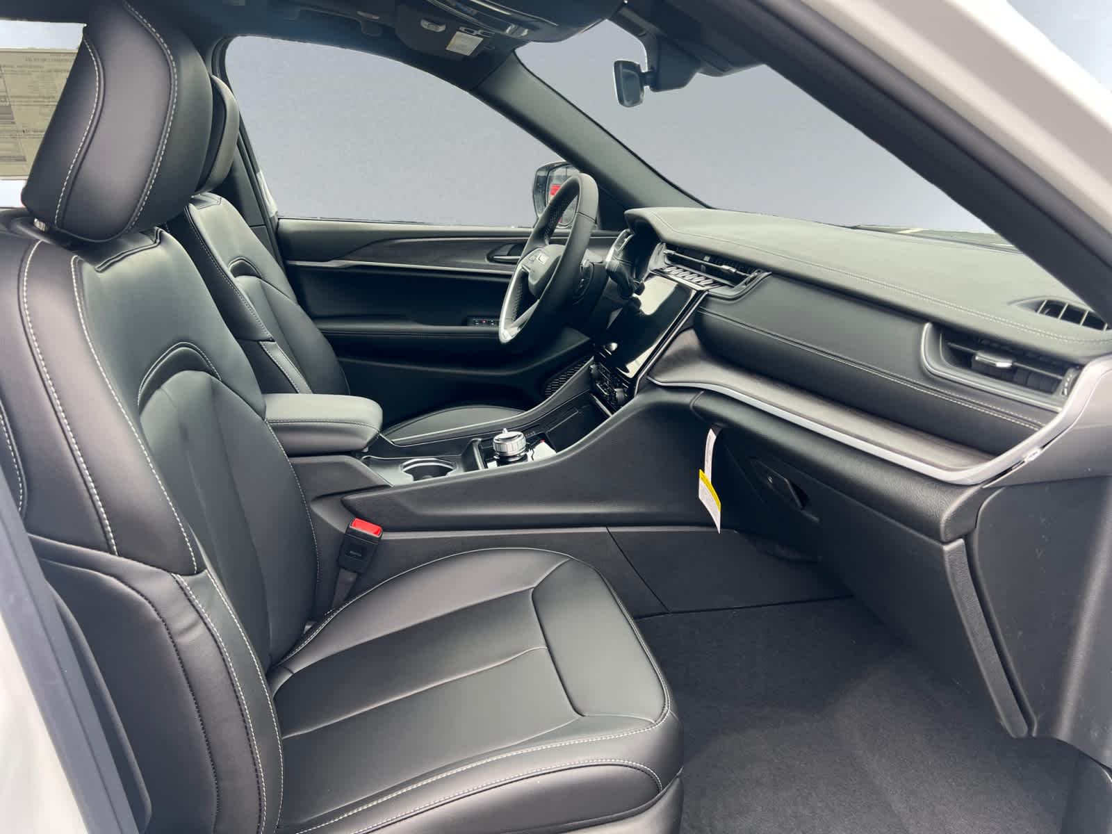 new 2025 Jeep Grand Cherokee car, priced at $48,410