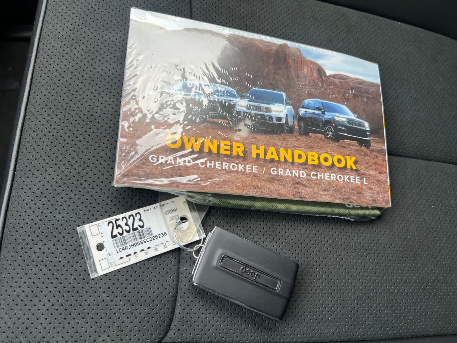 new 2025 Jeep Grand Cherokee car, priced at $45,635