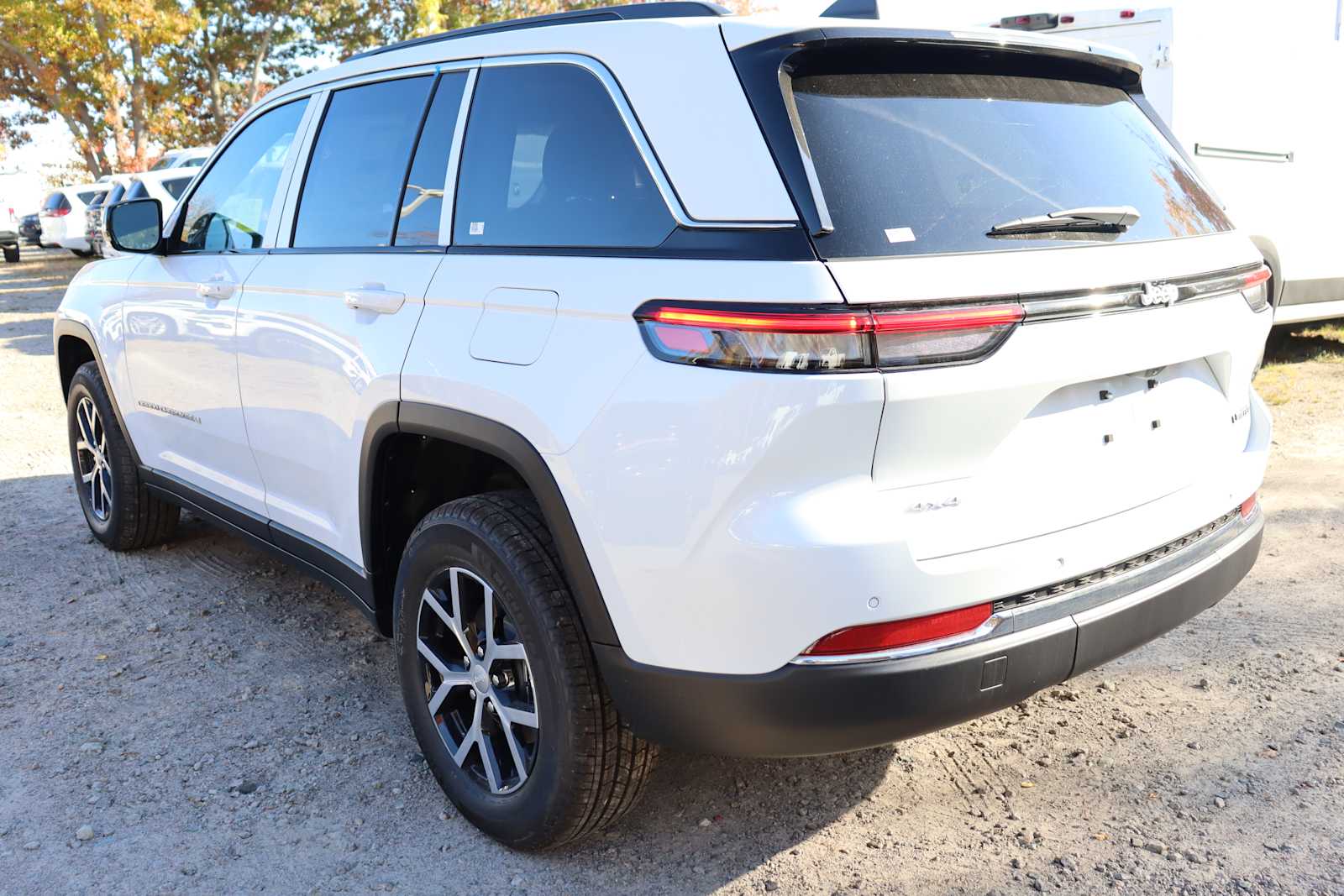 new 2025 Jeep Grand Cherokee car, priced at $46,264