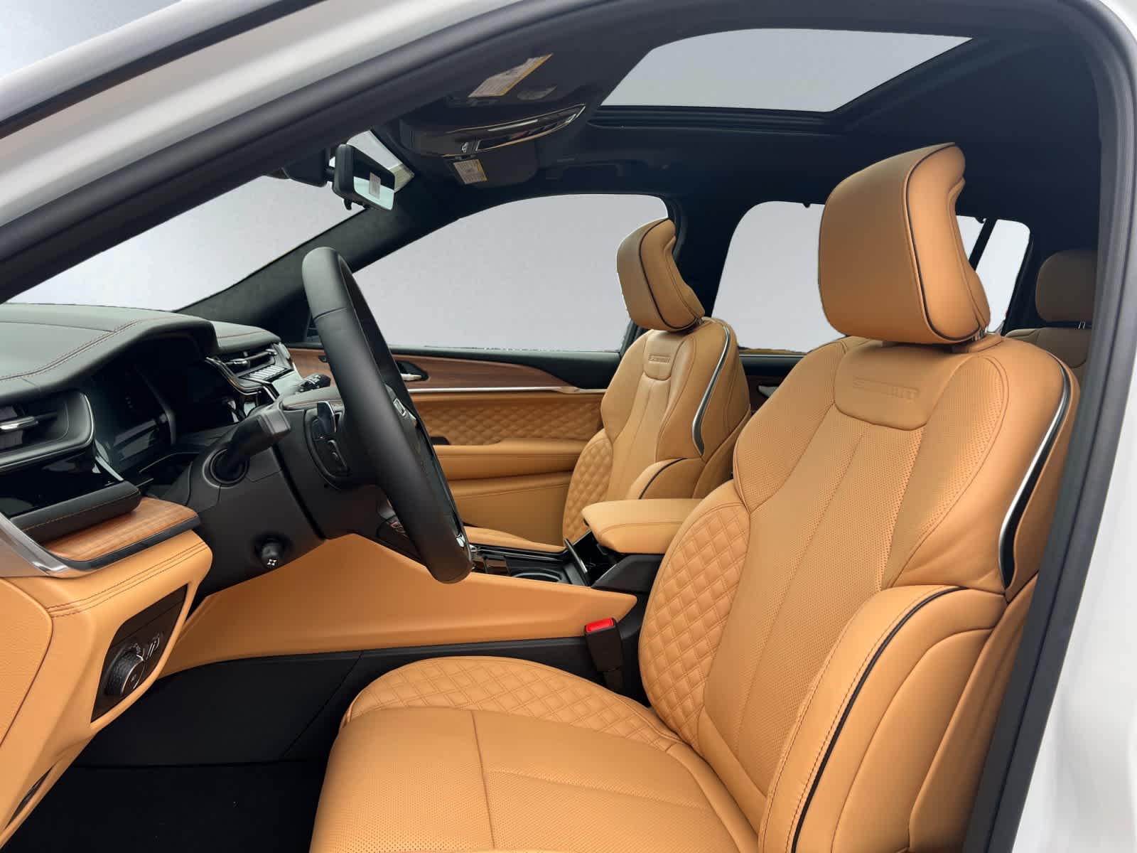 new 2025 Jeep Grand Cherokee car, priced at $68,805