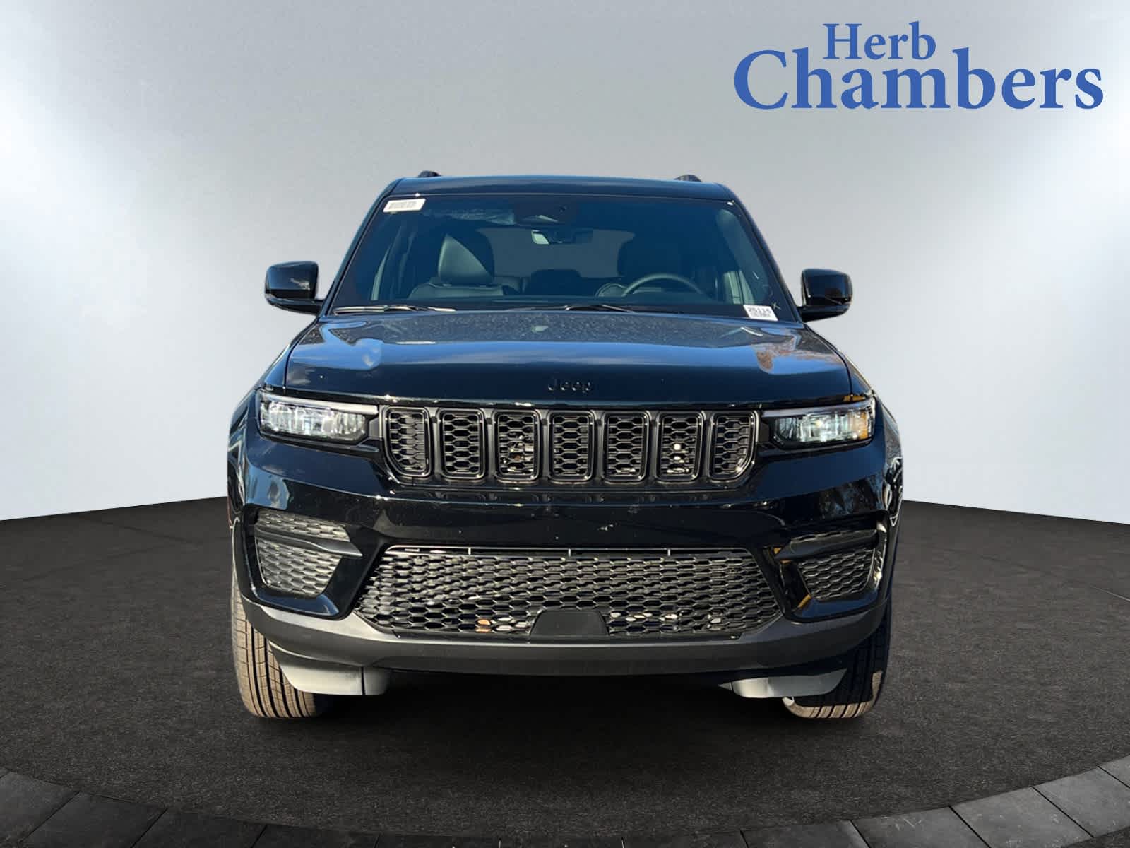 new 2025 Jeep Grand Cherokee car, priced at $46,530