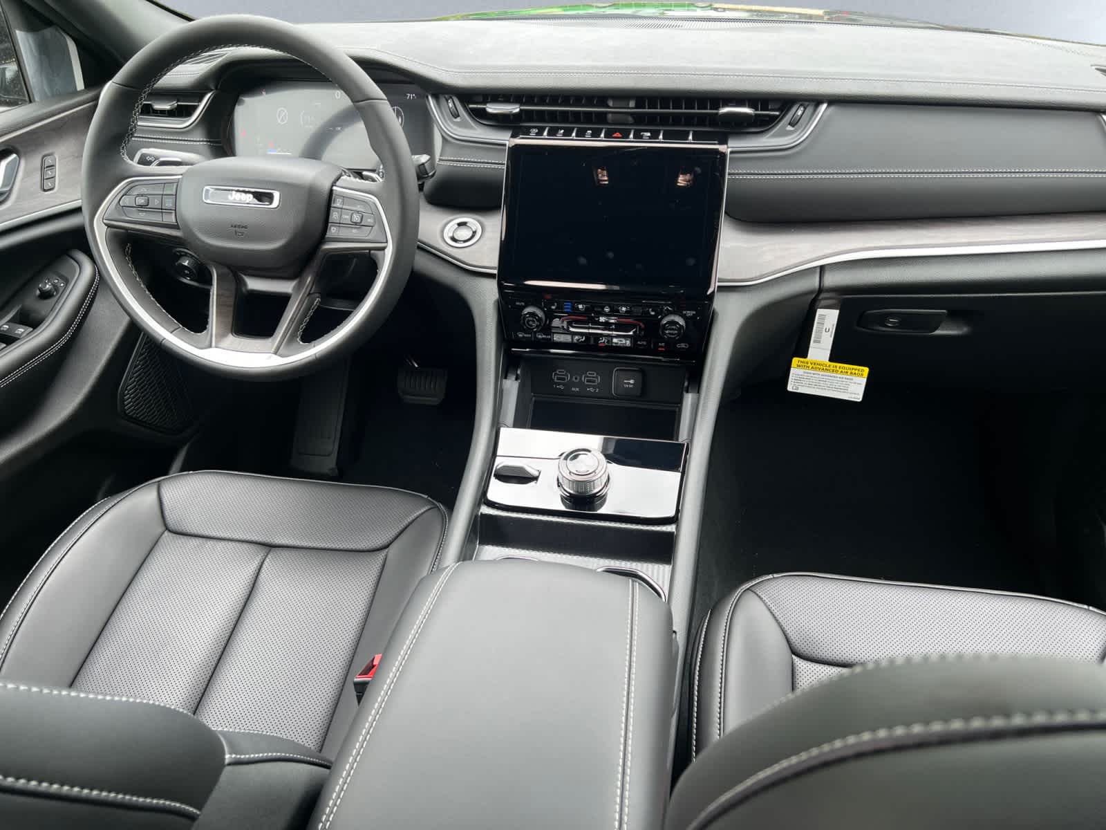 new 2025 Jeep Grand Cherokee car, priced at $50,935