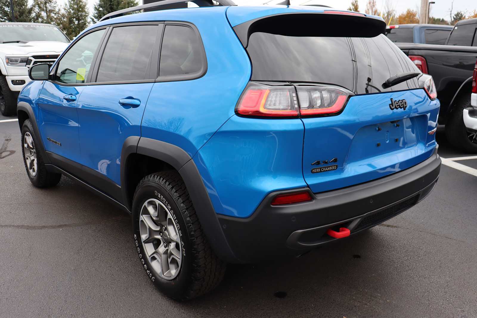 used 2023 Jeep Cherokee car, priced at $32,798