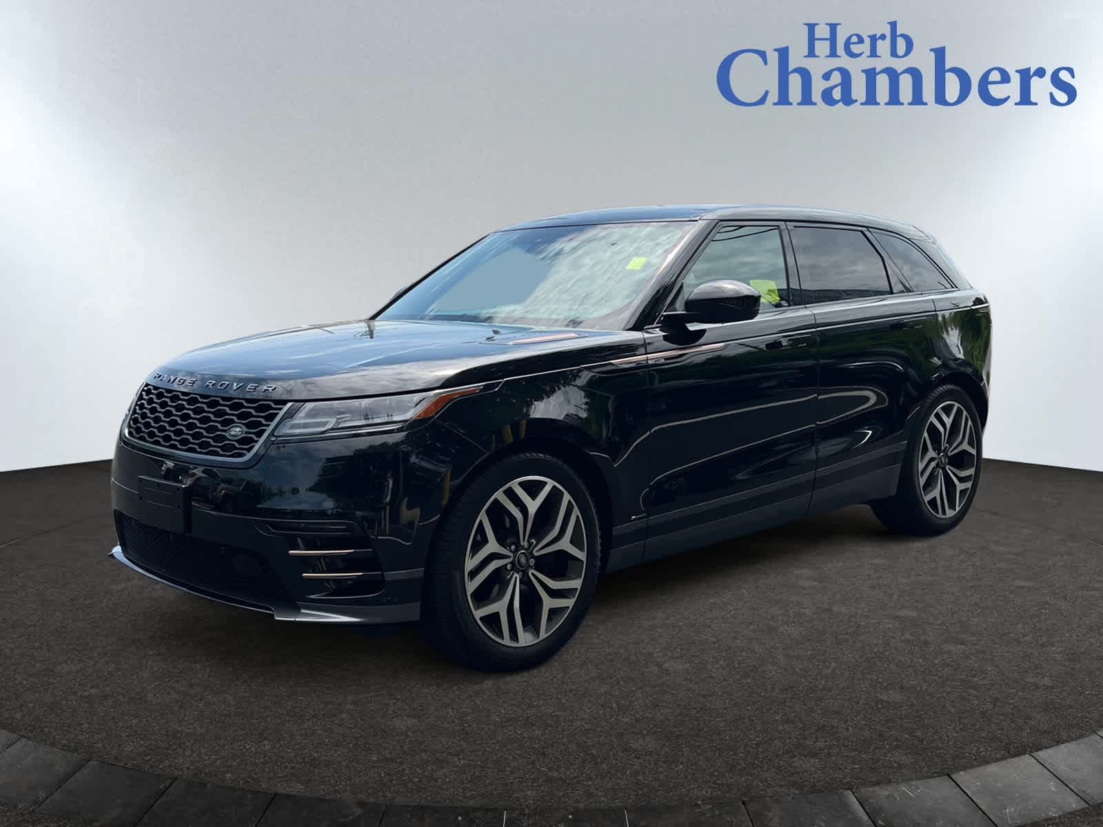 used 2018 Land Rover Range Rover Velar car, priced at $32,998