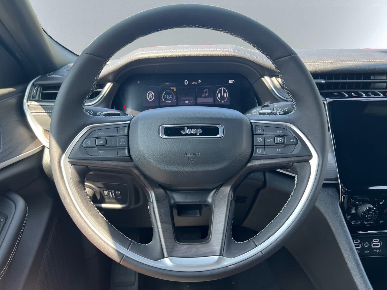 new 2025 Jeep Grand Cherokee car, priced at $49,005