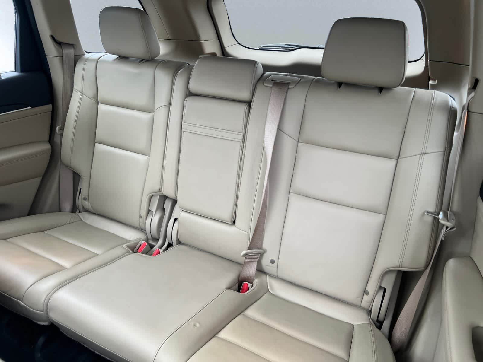 used 2021 Jeep Grand Cherokee car, priced at $29,598