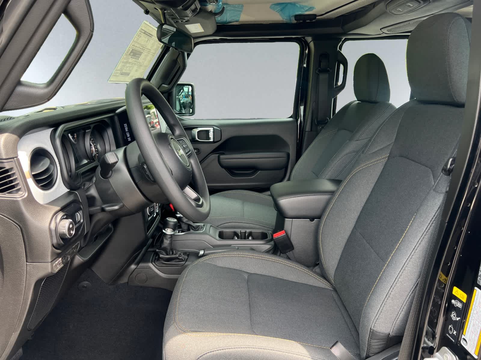 new 2025 Jeep Gladiator car, priced at $45,105