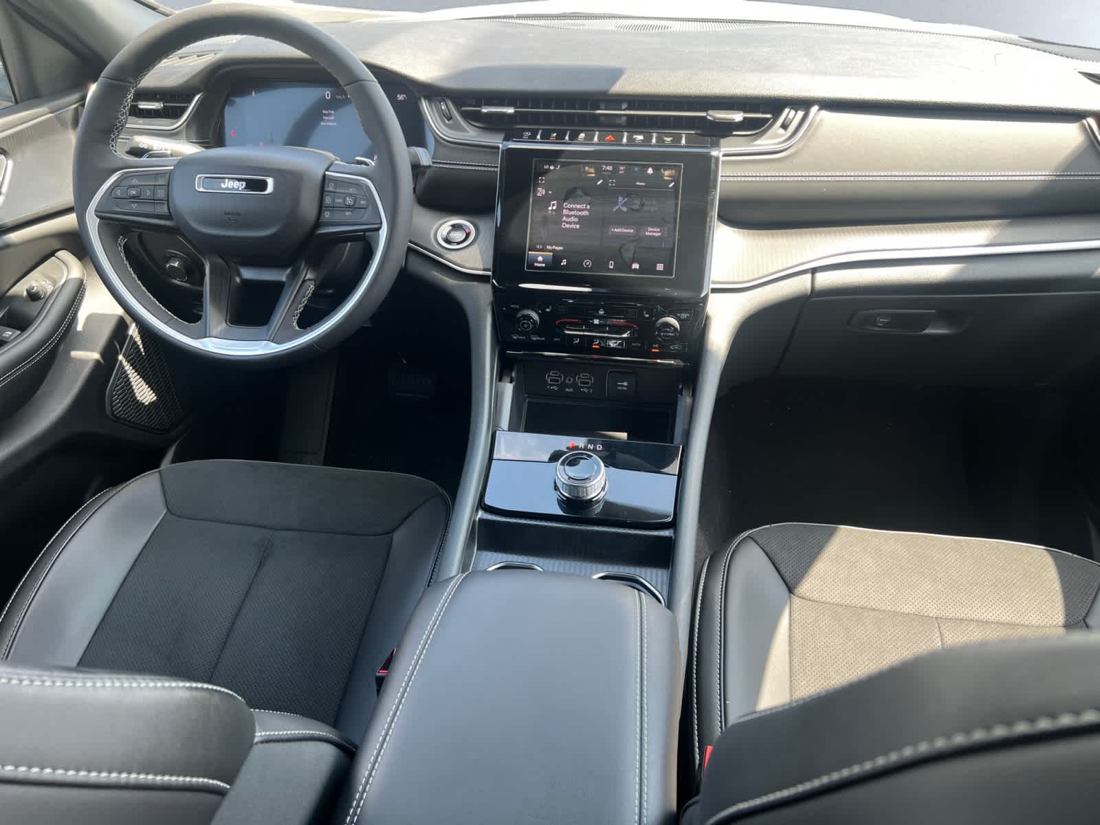 new 2024 Jeep Grand Cherokee car, priced at $39,995
