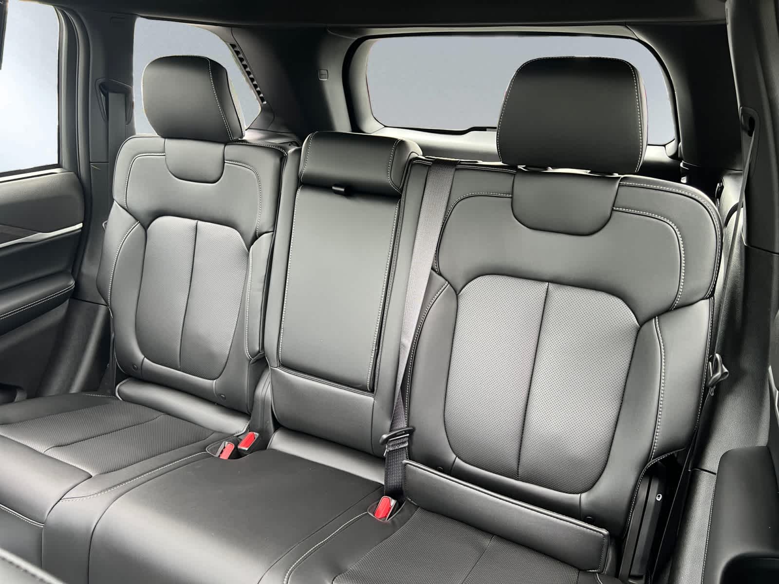 new 2025 Jeep Grand Cherokee car, priced at $50,935