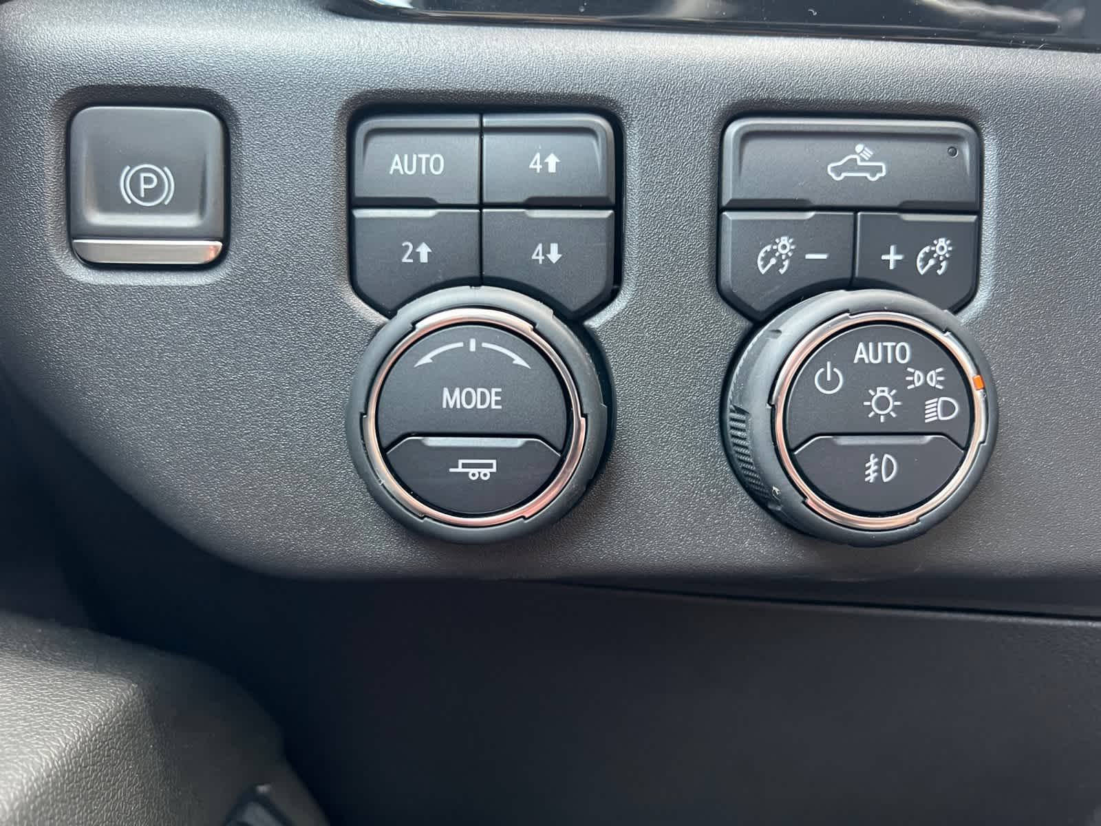 used 2024 Chevrolet Silverado 1500 car, priced at $52,998