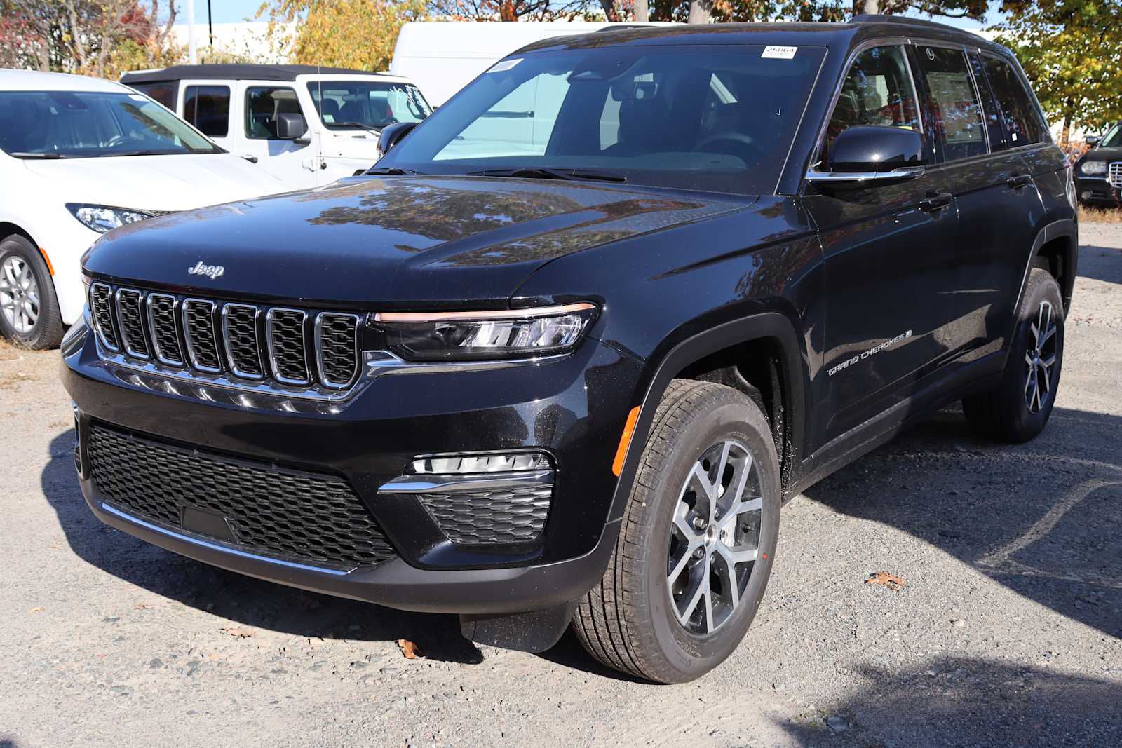 new 2025 Jeep Grand Cherokee car, priced at $46,859