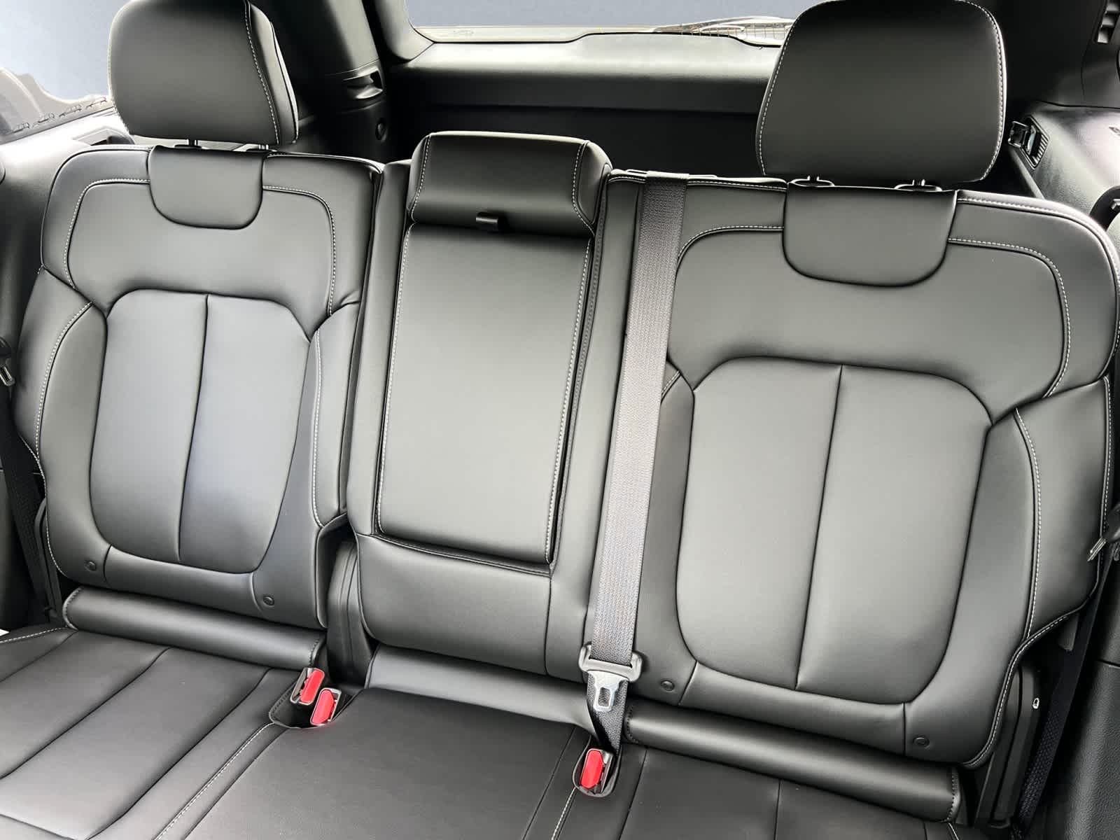 new 2025 Jeep Grand Cherokee car, priced at $50,010