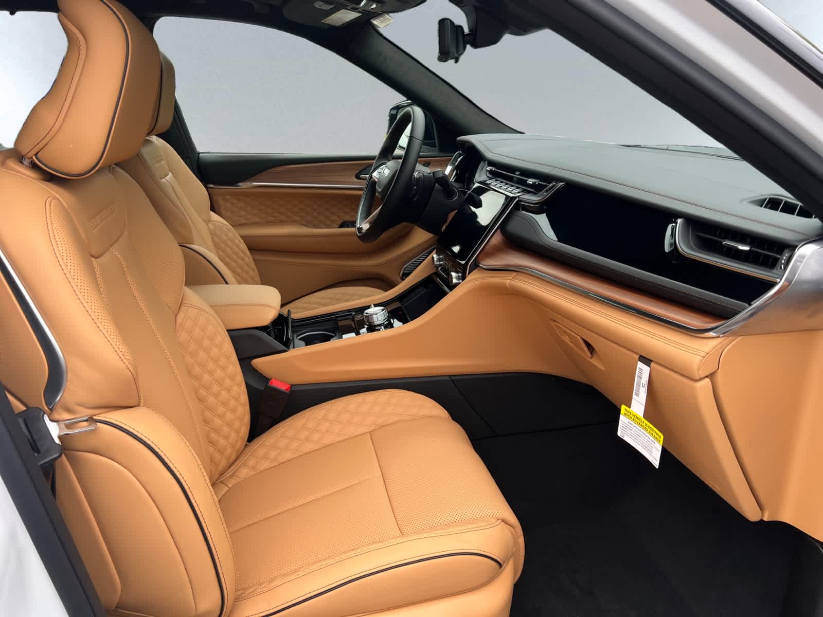 new 2025 Jeep Grand Cherokee car, priced at $68,805
