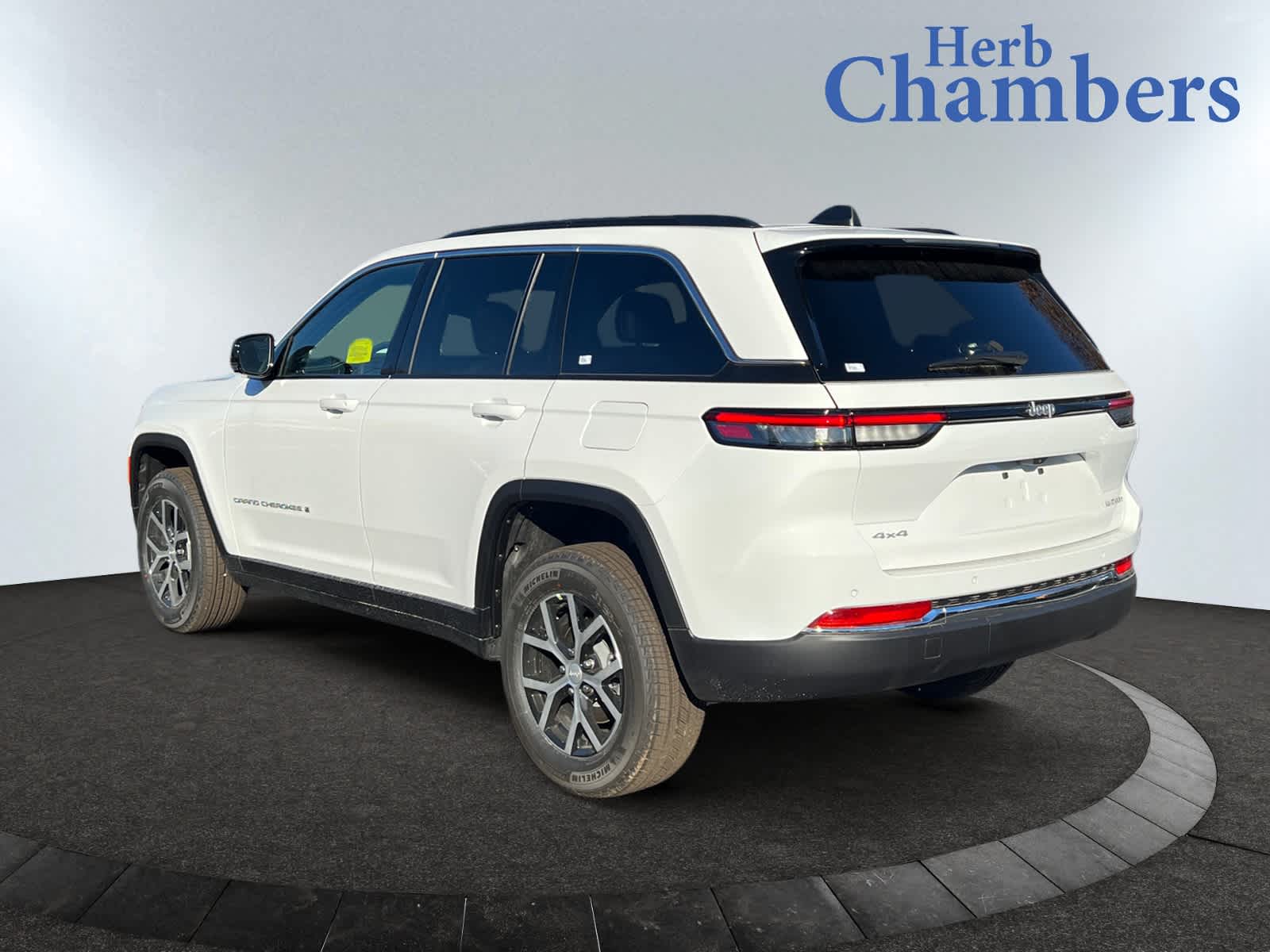 new 2025 Jeep Grand Cherokee car, priced at $46,264