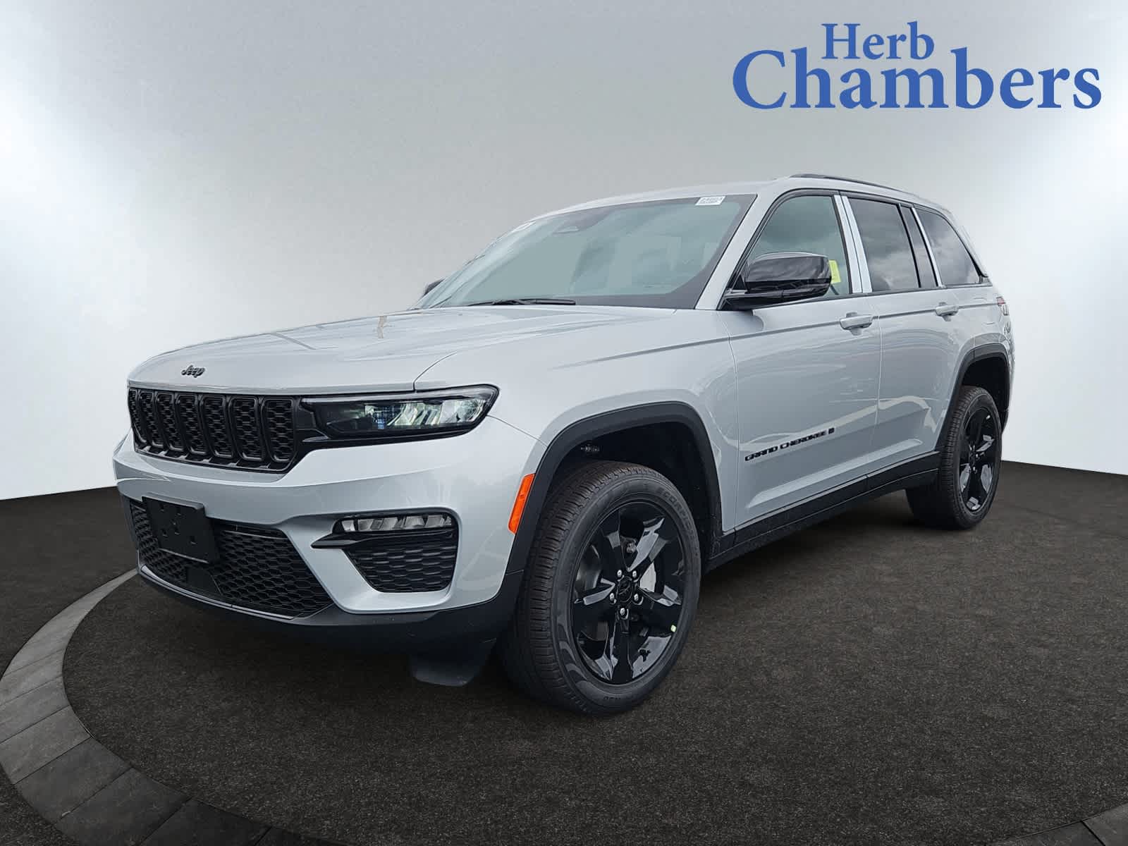 new 2024 Jeep Grand Cherokee car, priced at $52,584