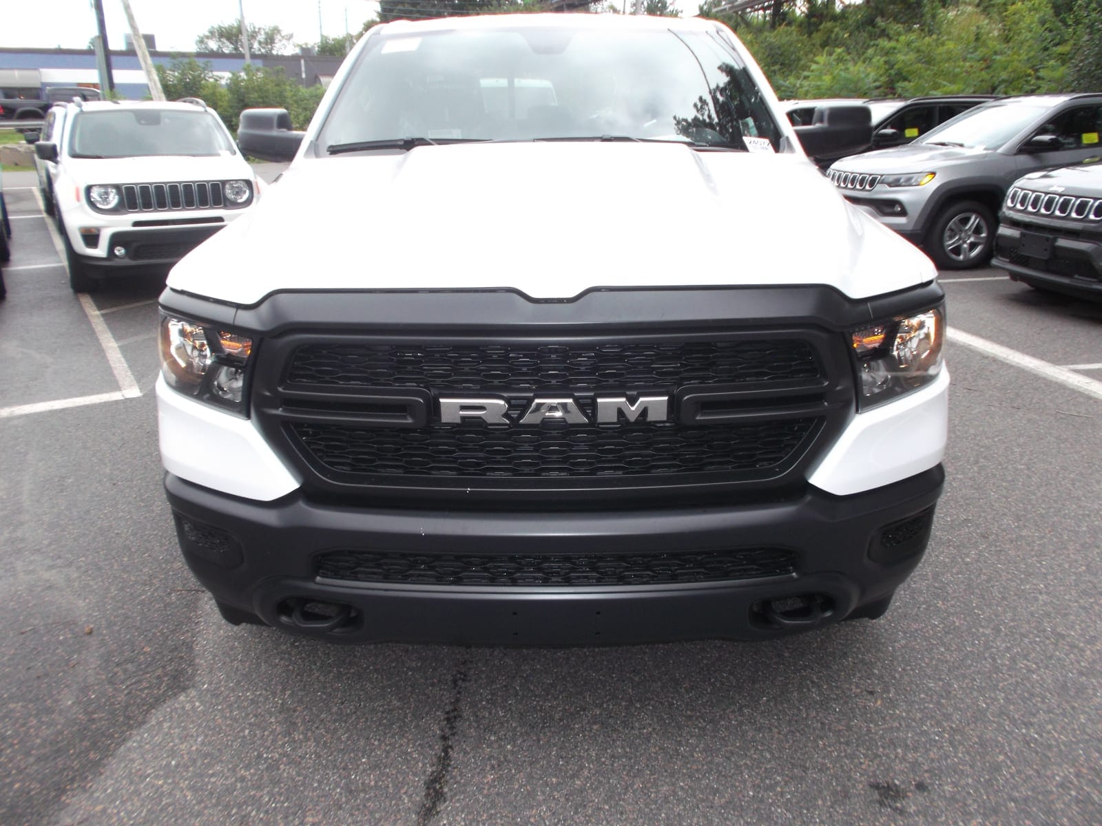 new 2024 Ram 1500 car, priced at $45,725