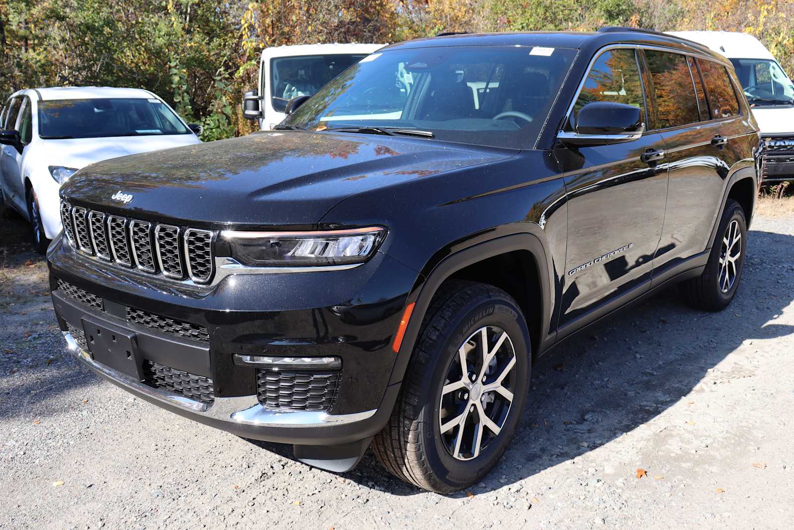 new 2025 Jeep Grand Cherokee car, priced at $49,709