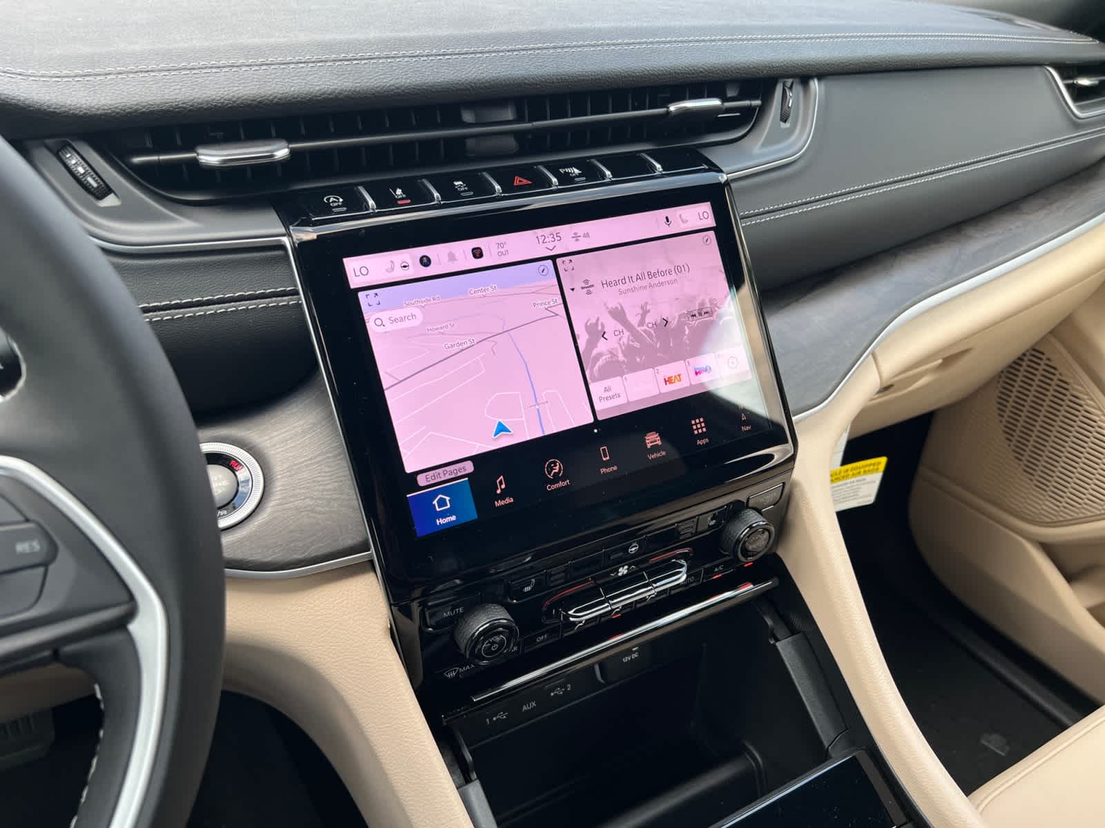 new 2025 Jeep Grand Cherokee car, priced at $49,415