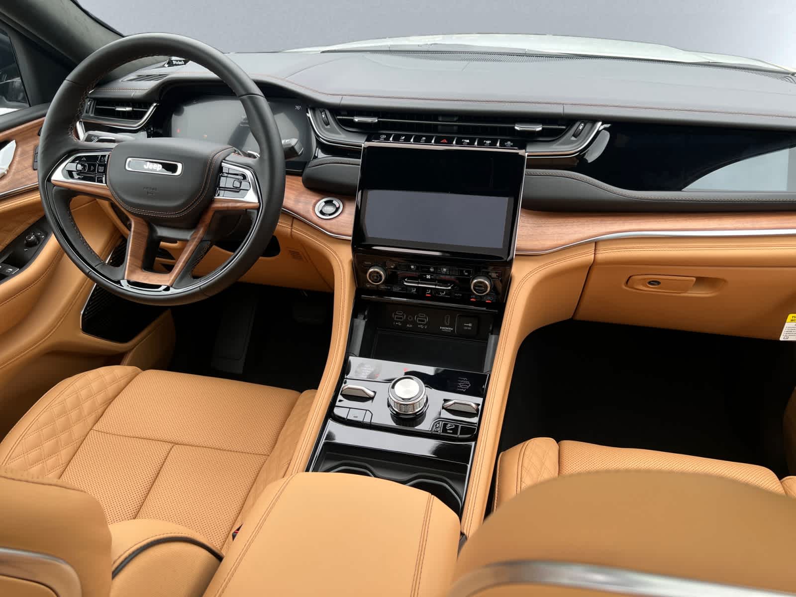 new 2025 Jeep Grand Cherokee car, priced at $68,805
