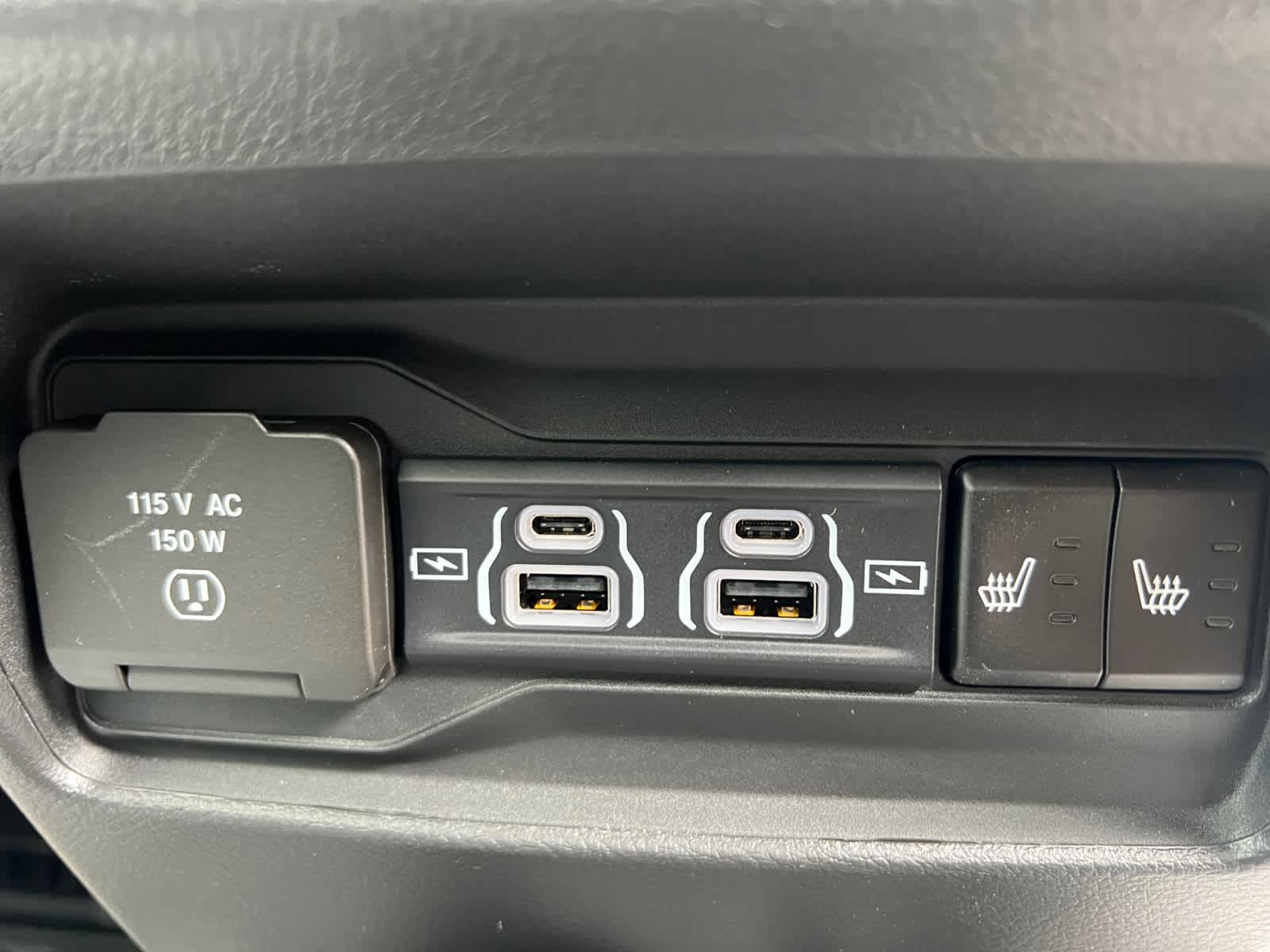 new 2025 Jeep Grand Cherokee car, priced at $48,010