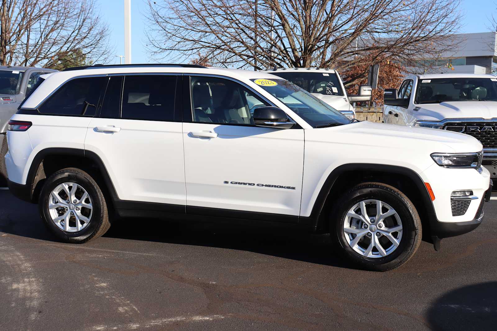 used 2023 Jeep Grand Cherokee car, priced at $36,798