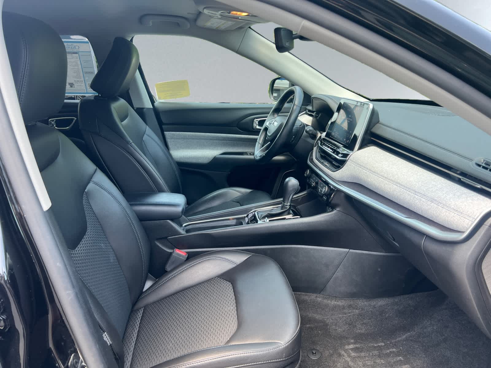 used 2022 Jeep Compass car, priced at $24,998