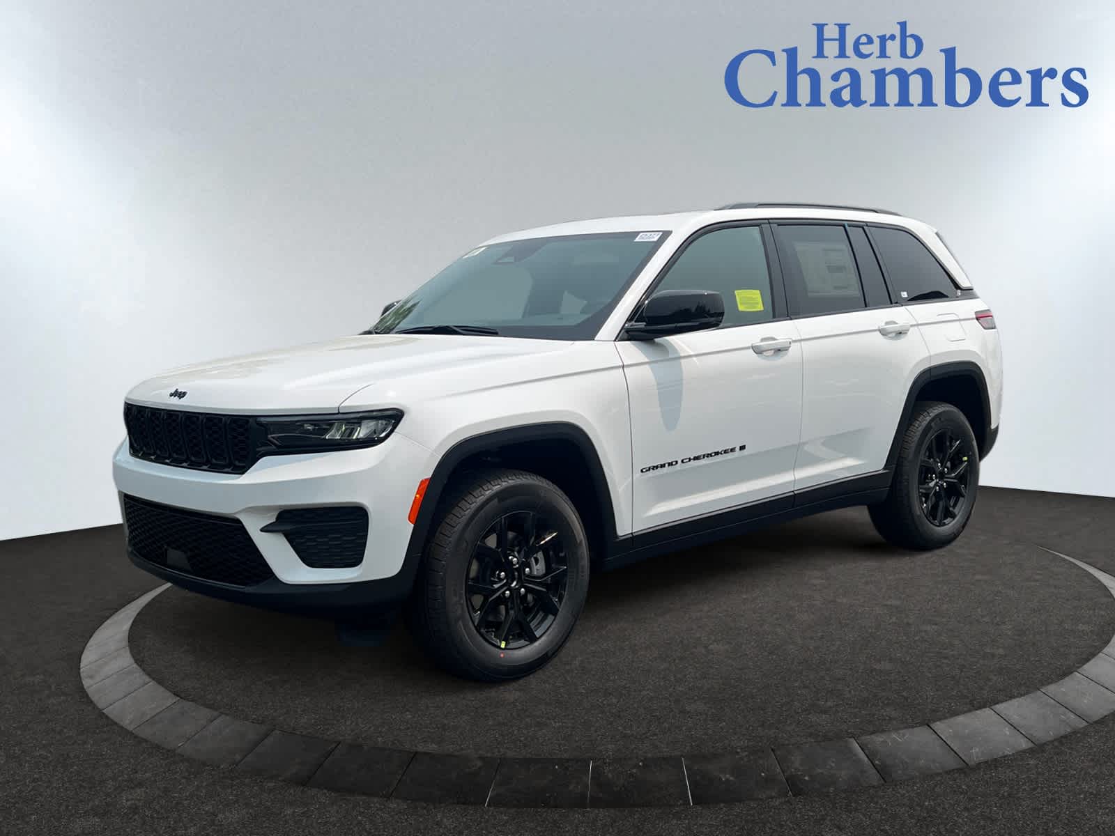 new 2025 Jeep Grand Cherokee car, priced at $44,135