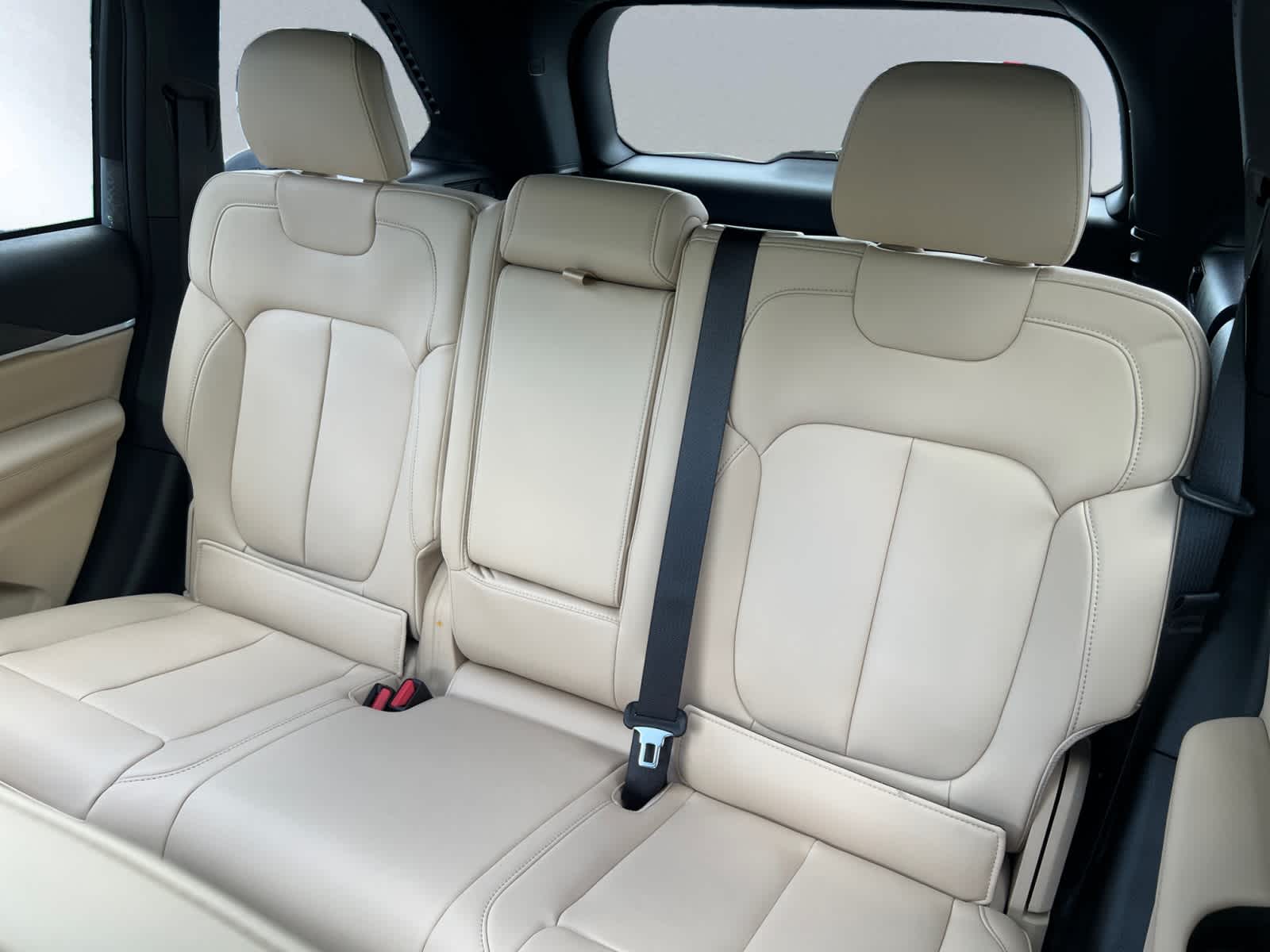 new 2025 Jeep Grand Cherokee car, priced at $49,415