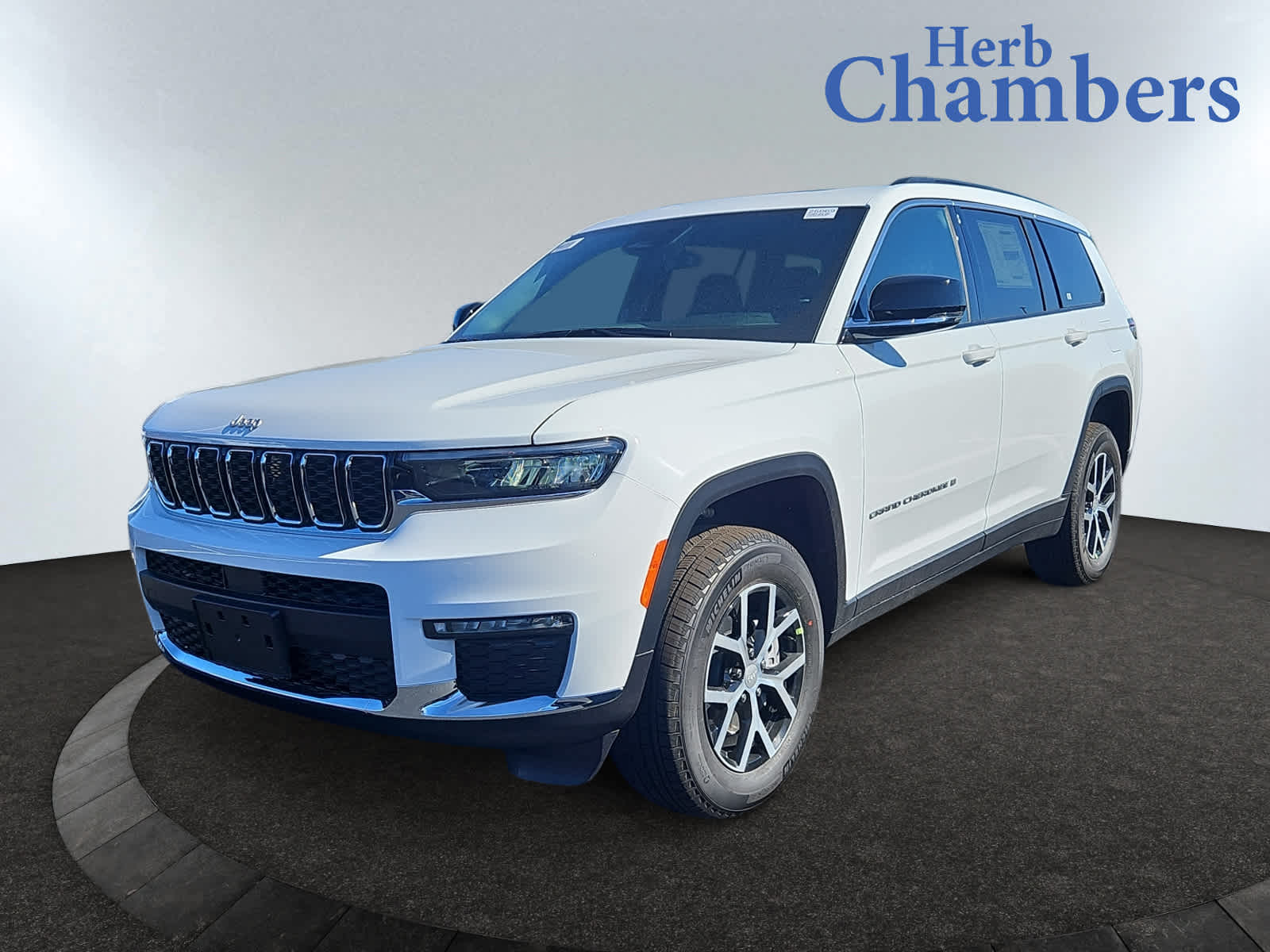 new 2025 Jeep Grand Cherokee car, priced at $48,364