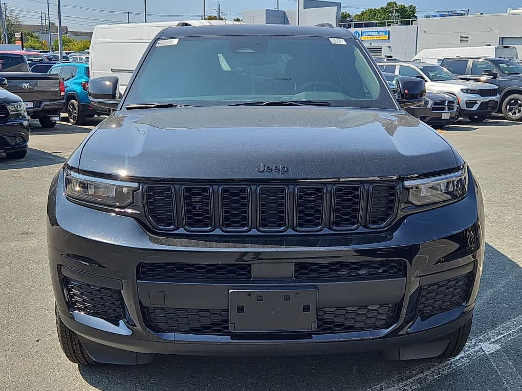 new 2024 Jeep Grand Cherokee car, priced at $46,579