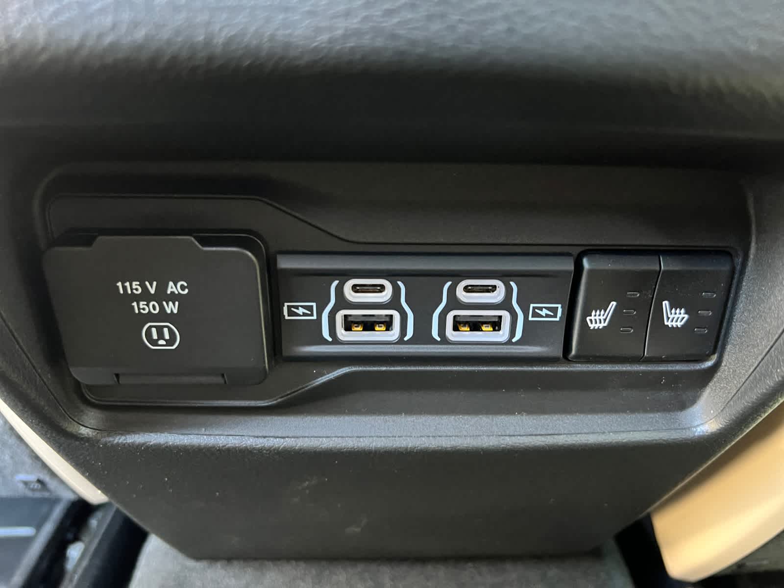 new 2025 Jeep Grand Cherokee car, priced at $52,935