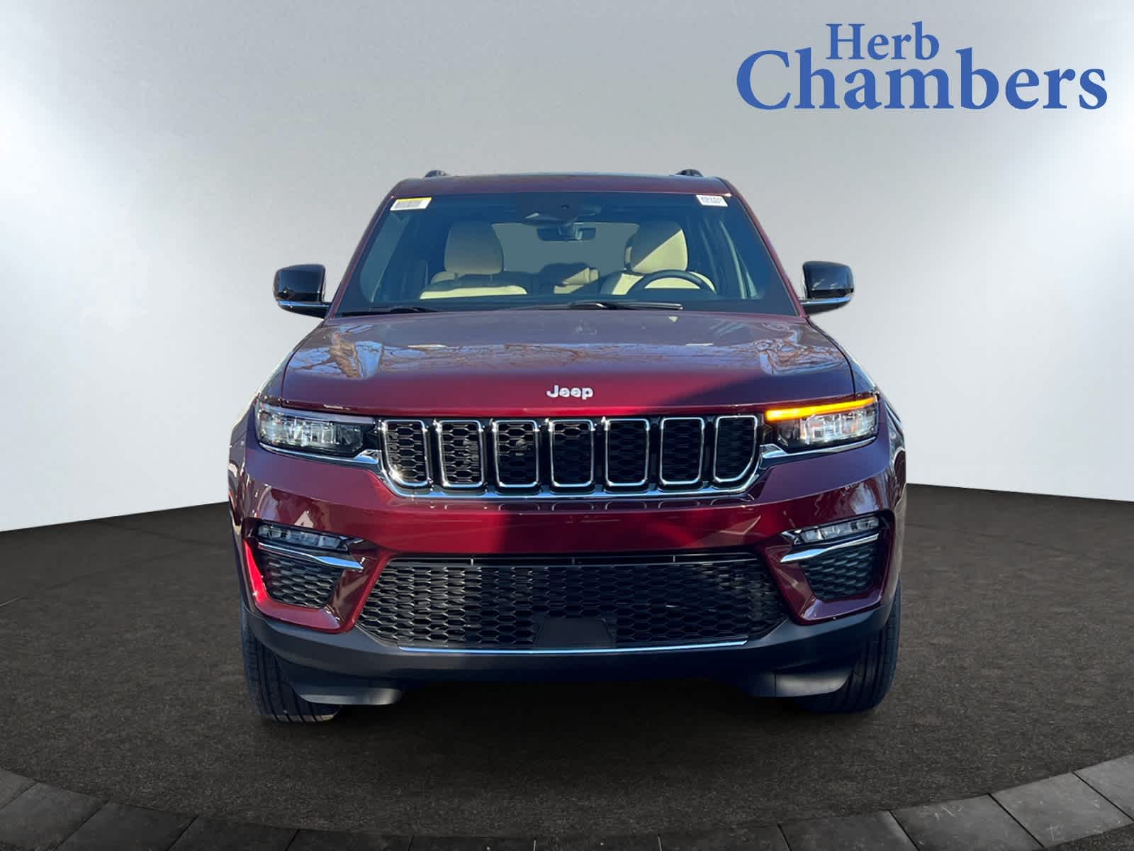 new 2025 Jeep Grand Cherokee car, priced at $48,010