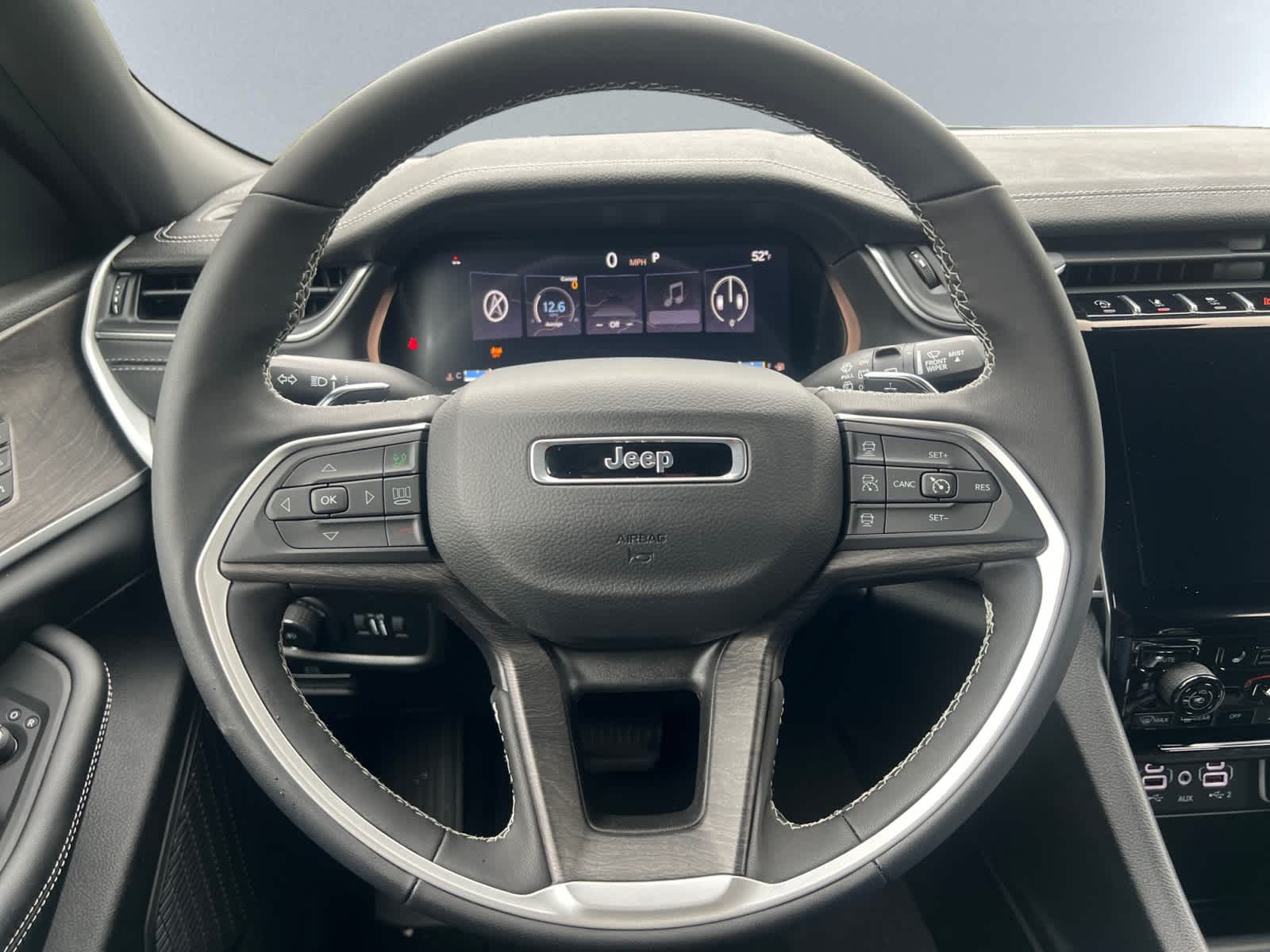 new 2025 Jeep Grand Cherokee car, priced at $49,415