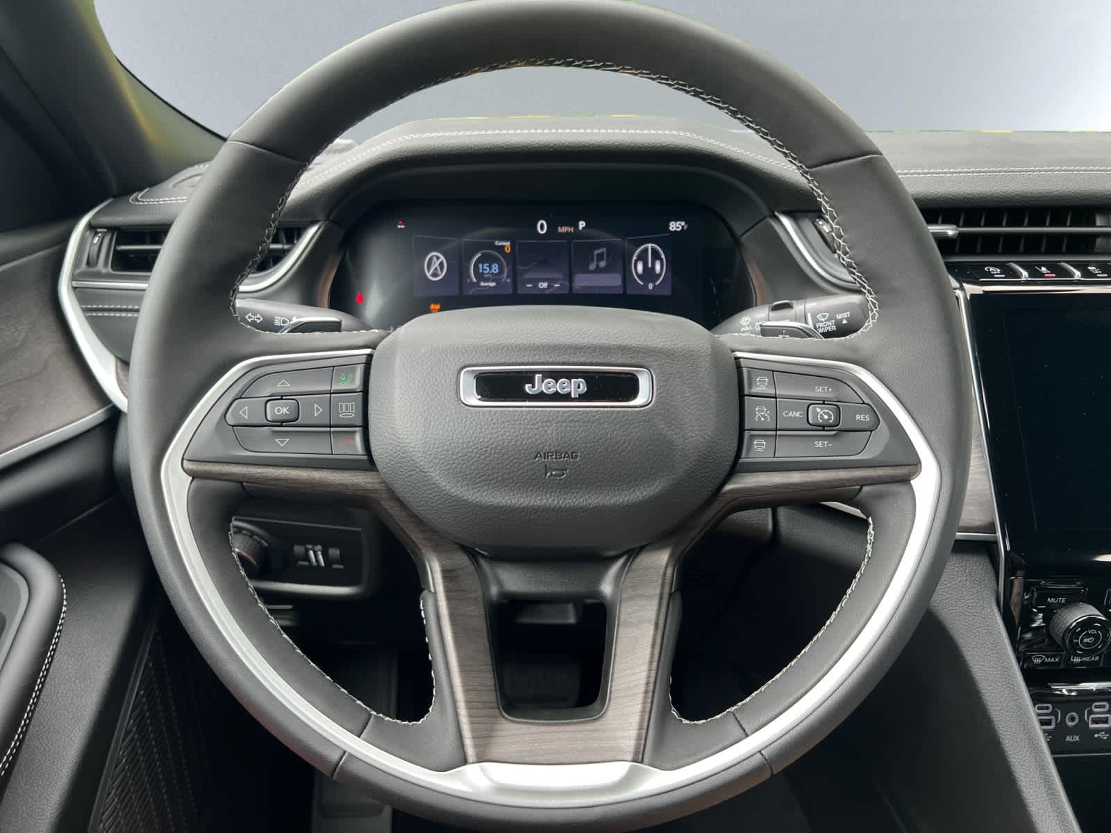 new 2025 Jeep Grand Cherokee car, priced at $50,110