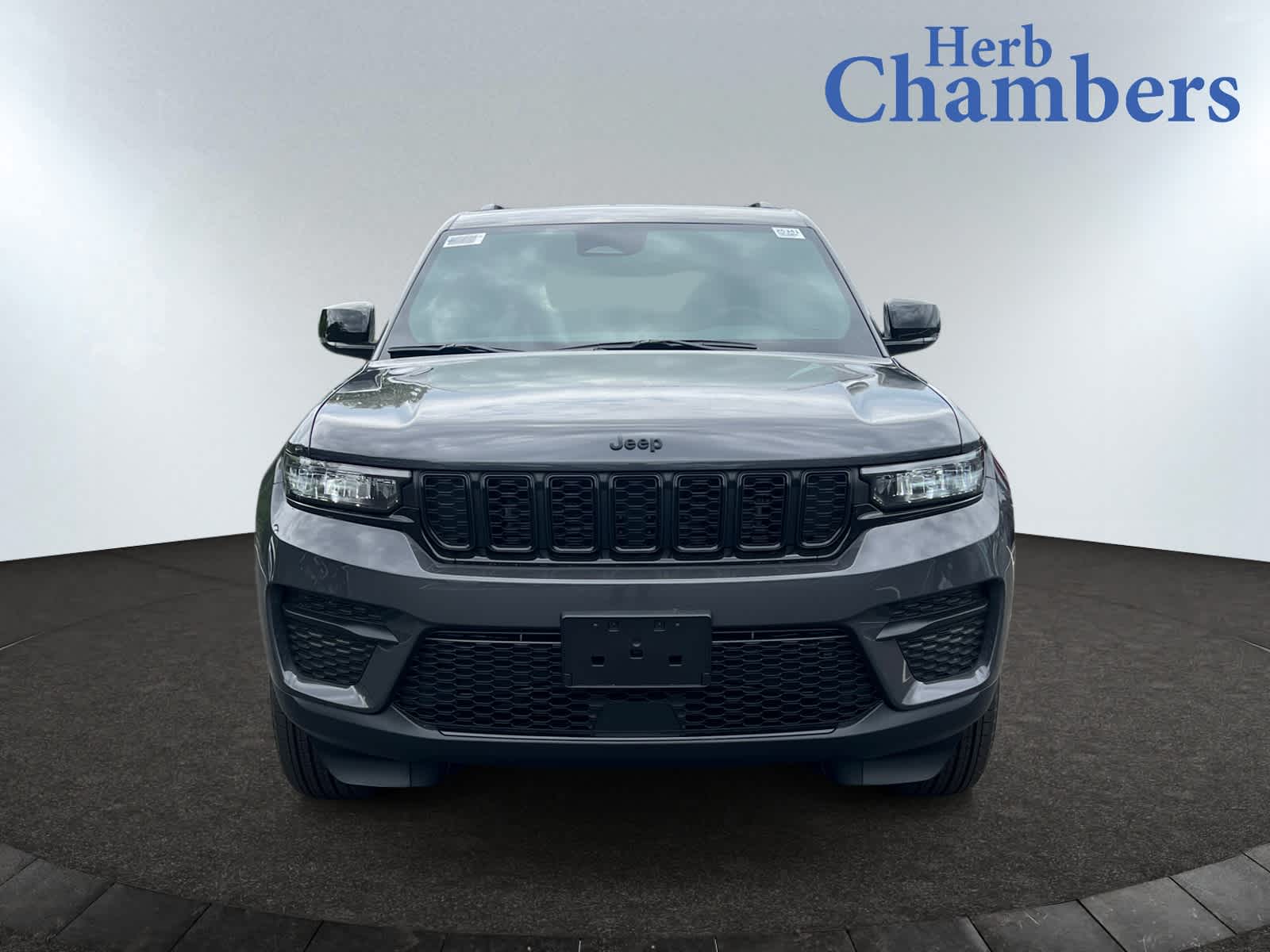 new 2025 Jeep Grand Cherokee car, priced at $44,230