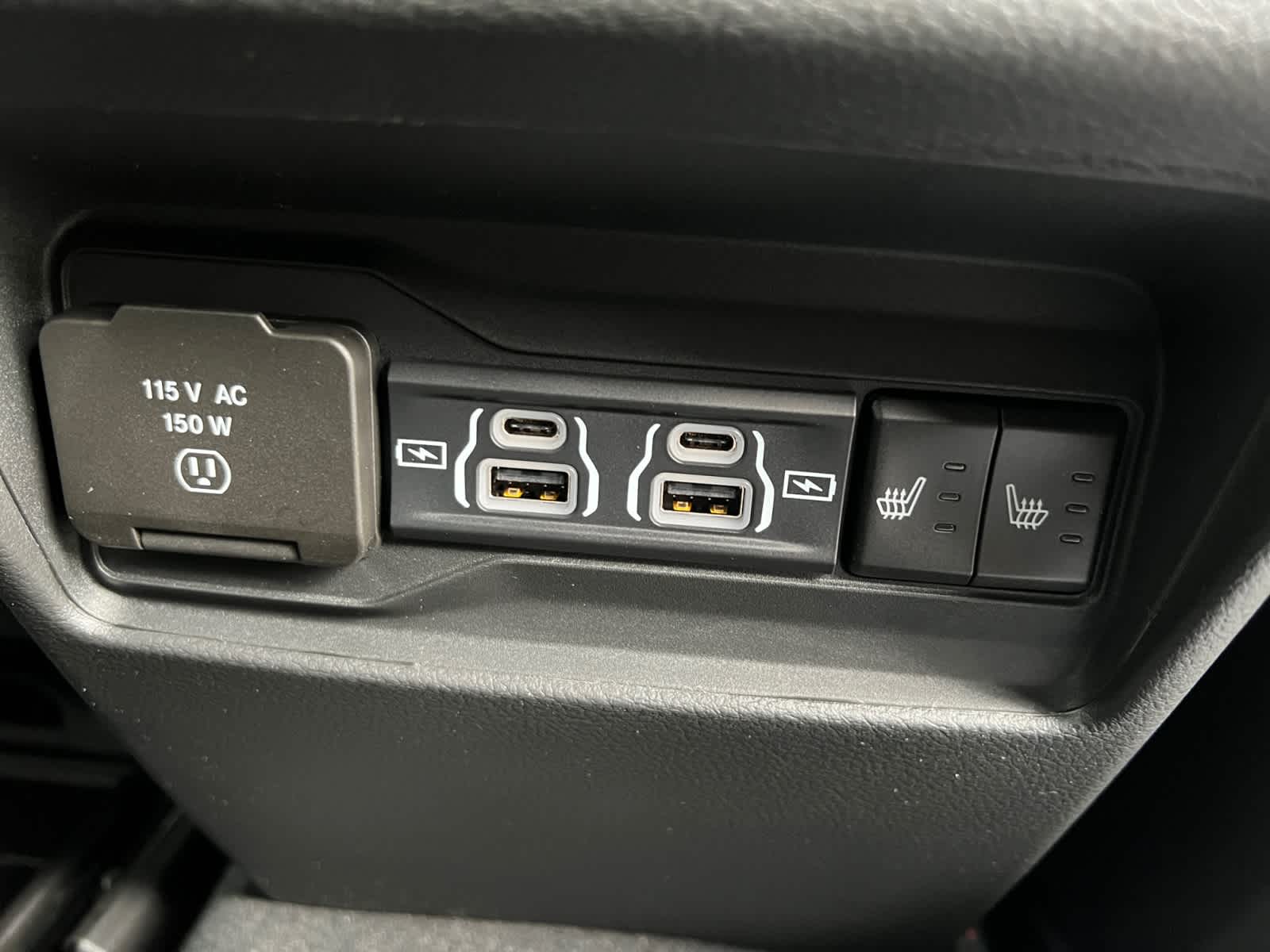 new 2025 Jeep Grand Cherokee car, priced at $49,415