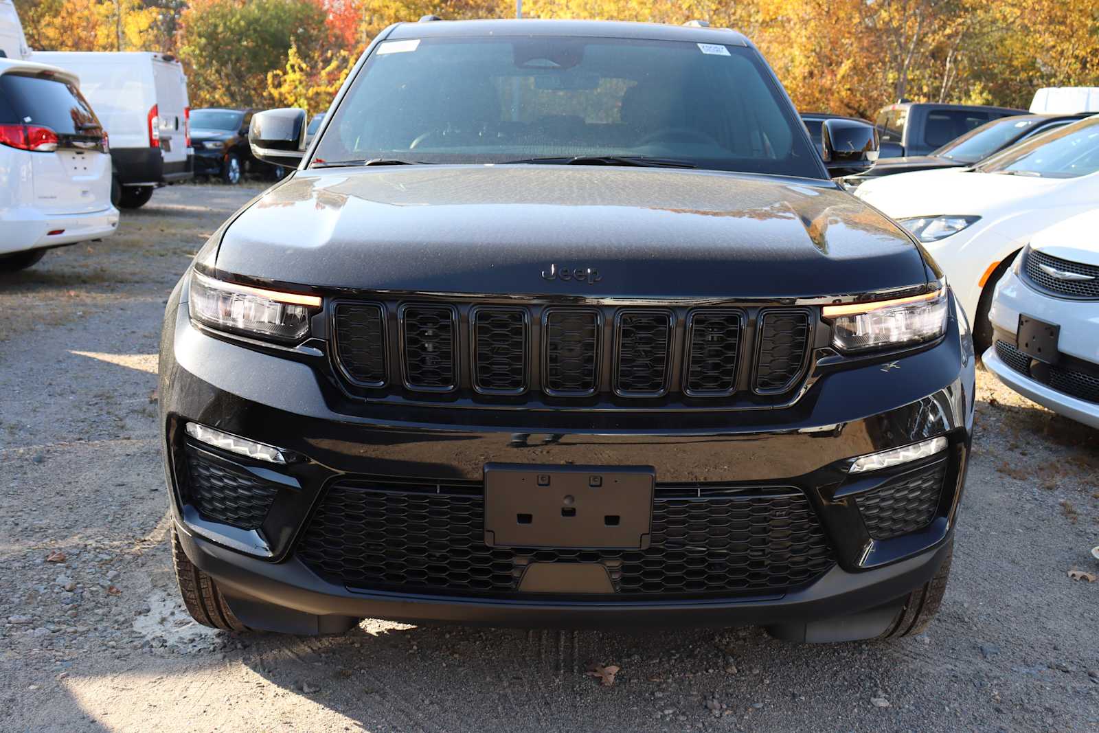 new 2025 Jeep Grand Cherokee car, priced at $49,584