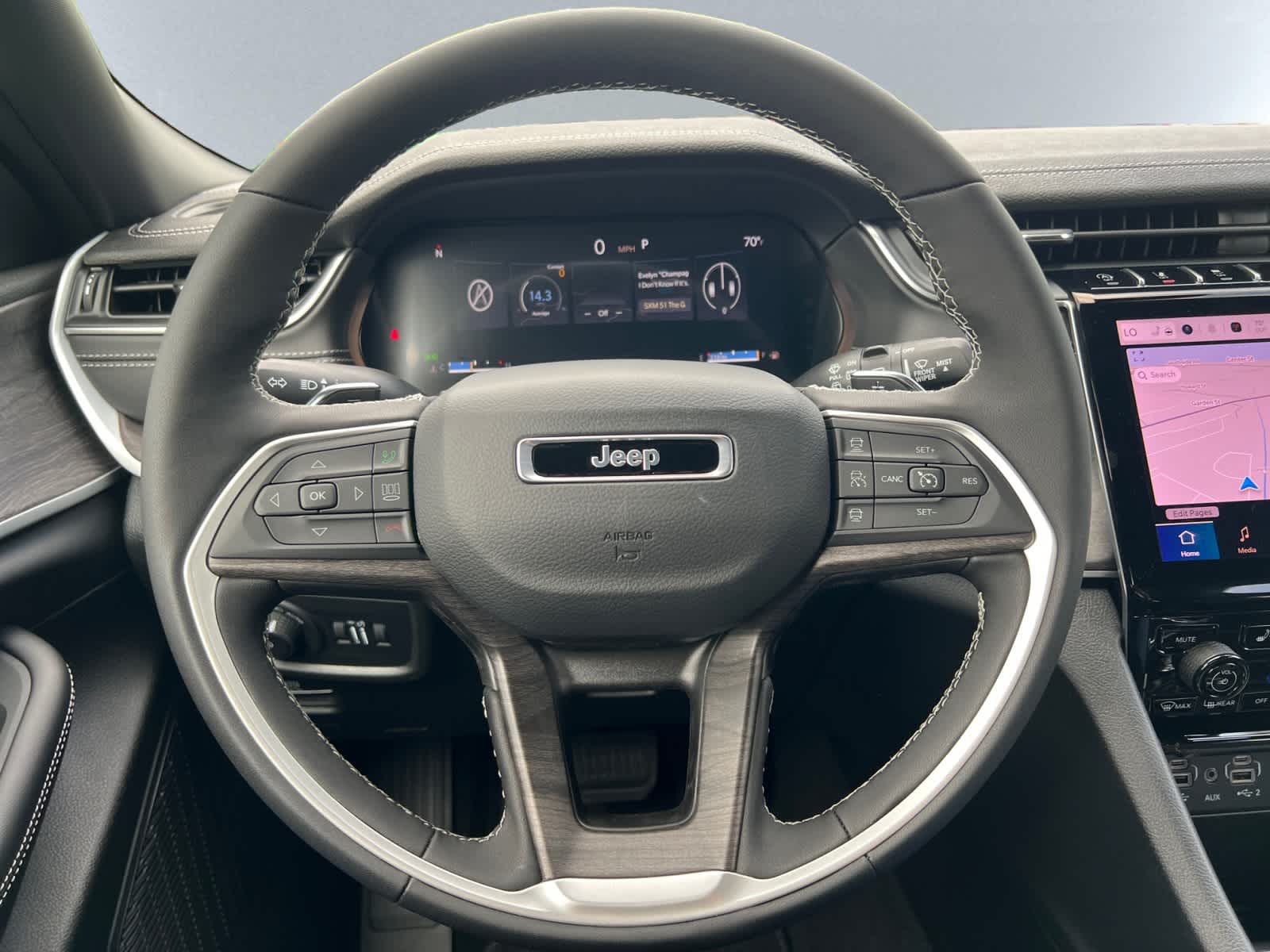 new 2025 Jeep Grand Cherokee car, priced at $50,010