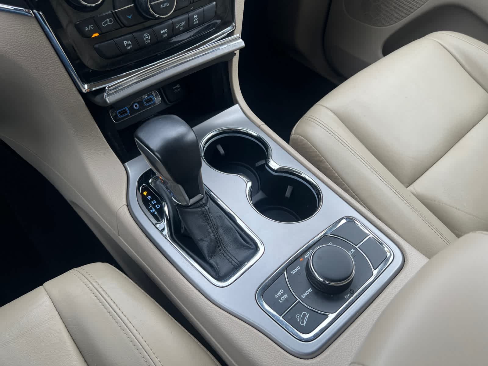used 2021 Jeep Grand Cherokee car, priced at $29,598
