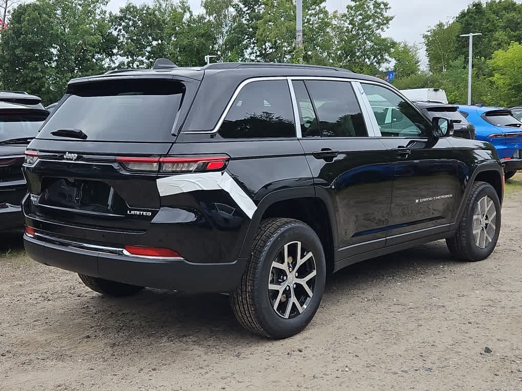 new 2024 Jeep Grand Cherokee car, priced at $49,859