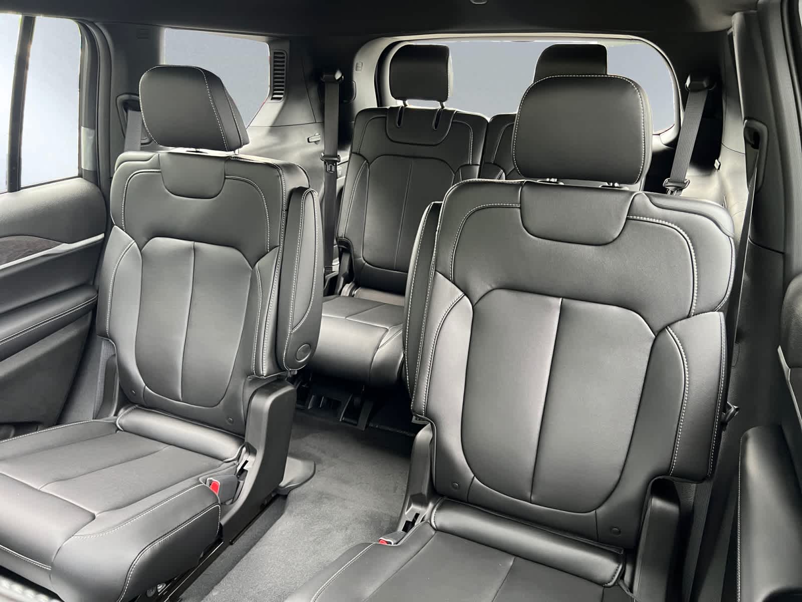 new 2025 Jeep Grand Cherokee car, priced at $49,515