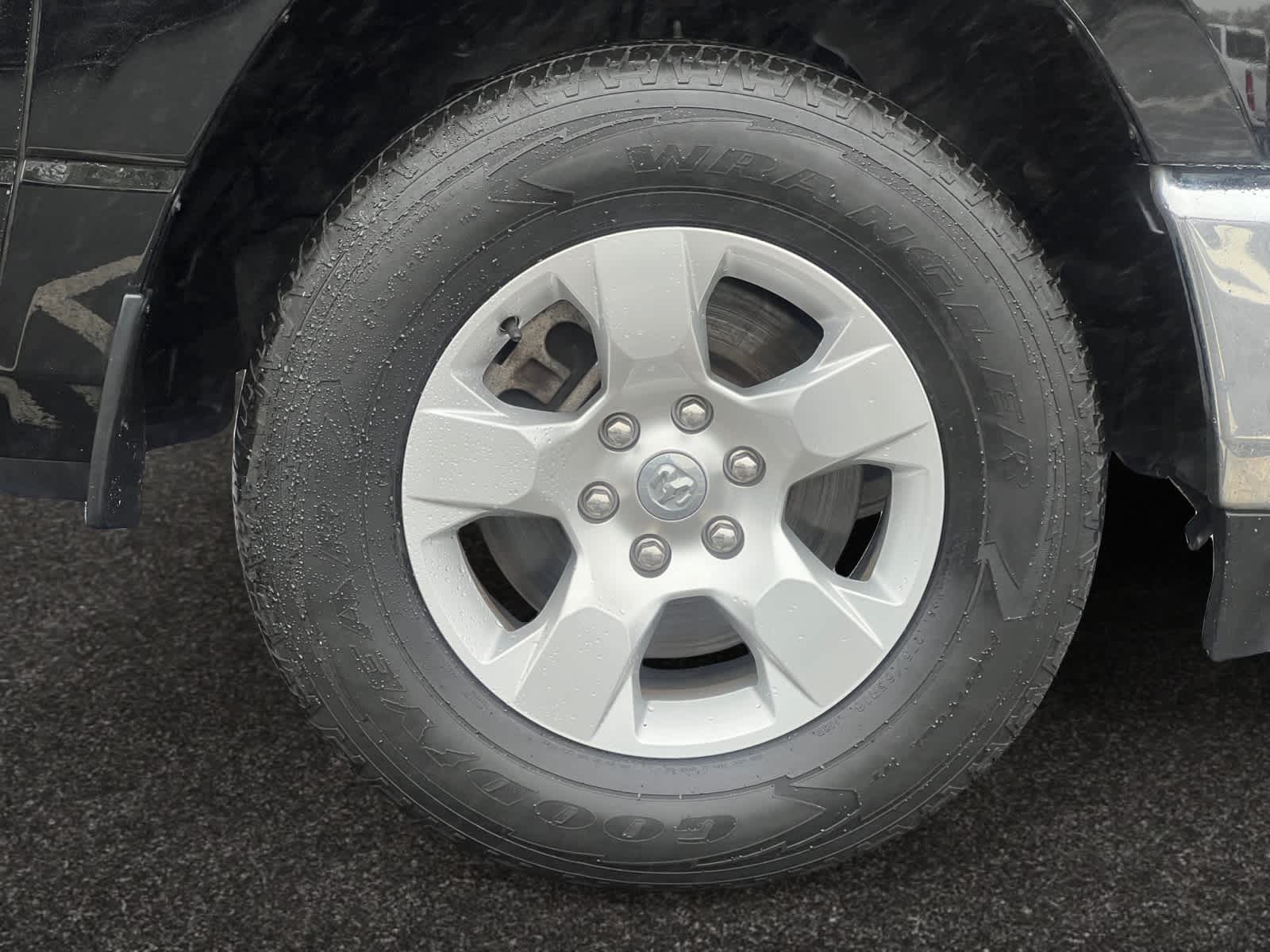 used 2022 Ram 1500 car, priced at $35,098