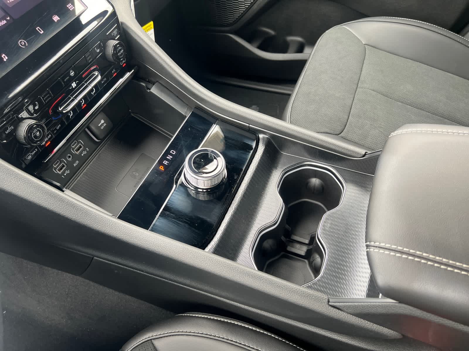 new 2025 Jeep Grand Cherokee car, priced at $44,230