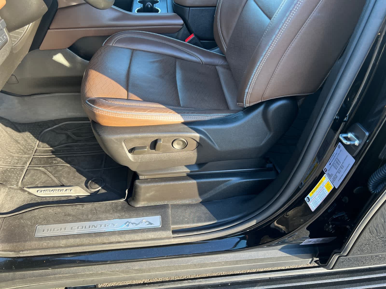 used 2023 Chevrolet Suburban car, priced at $66,898