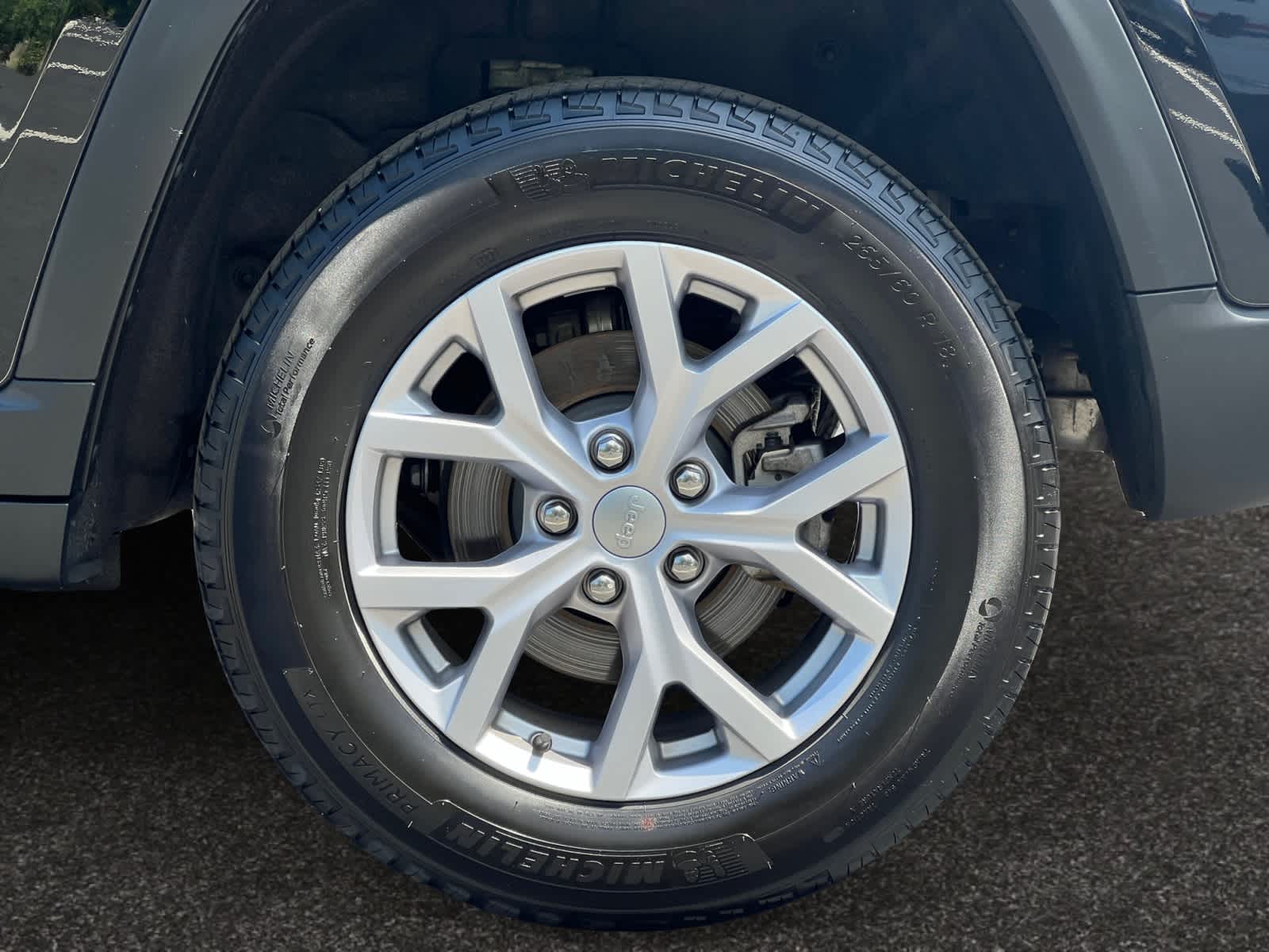 used 2022 Jeep Grand Cherokee car, priced at $35,998