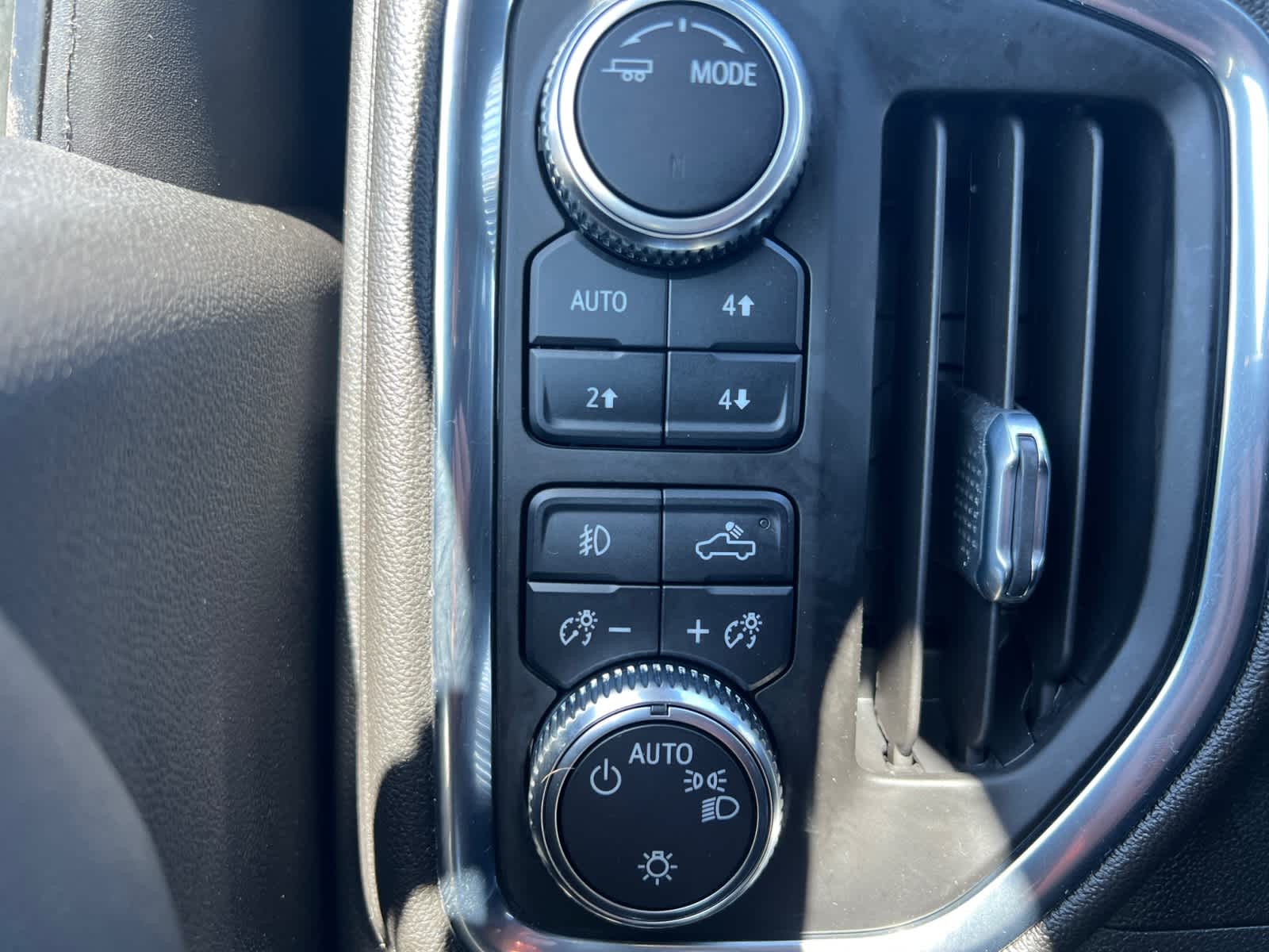 used 2021 GMC Sierra 1500 car, priced at $41,098