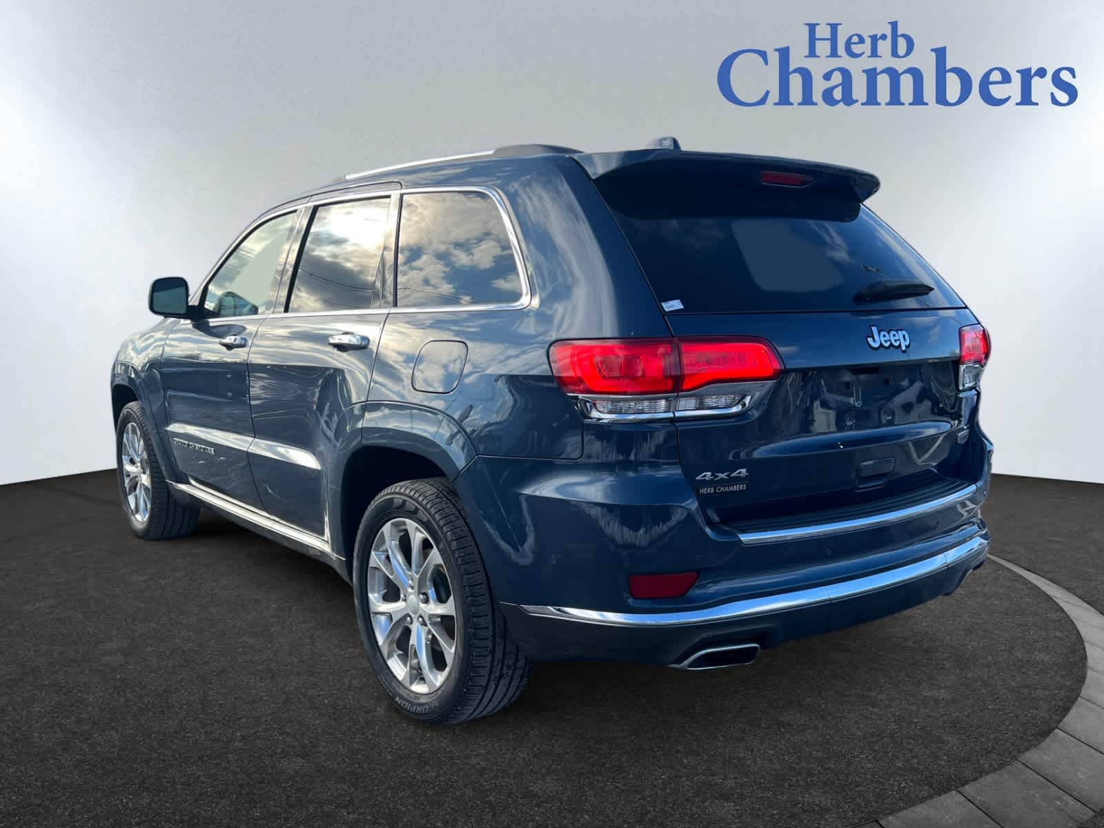 used 2020 Jeep Grand Cherokee car, priced at $24,998