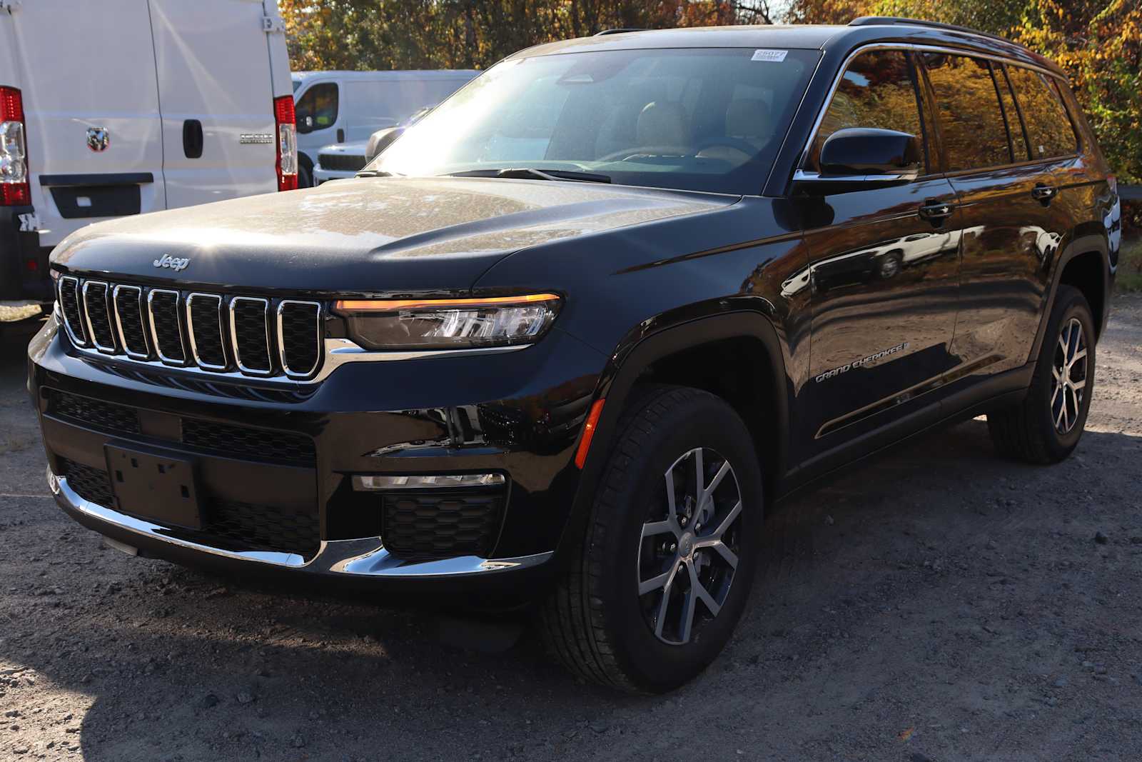 new 2025 Jeep Grand Cherokee car, priced at $48,959