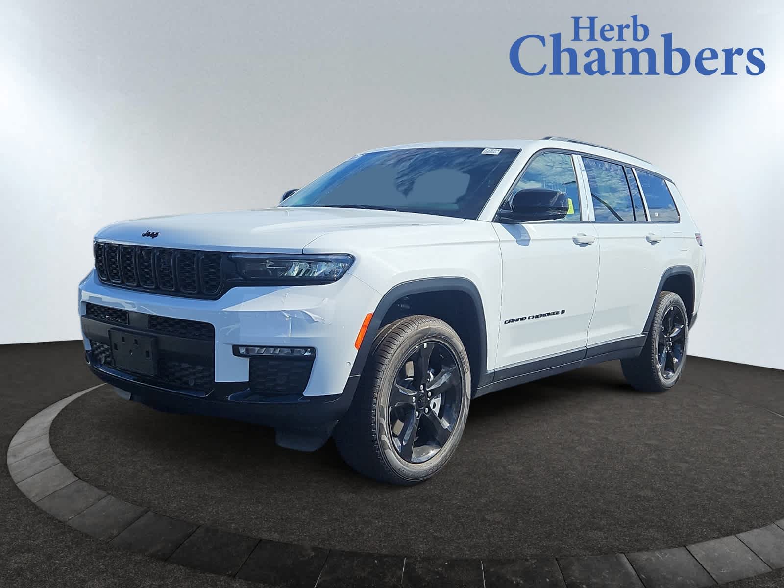 new 2024 Jeep Grand Cherokee car, priced at $58,009