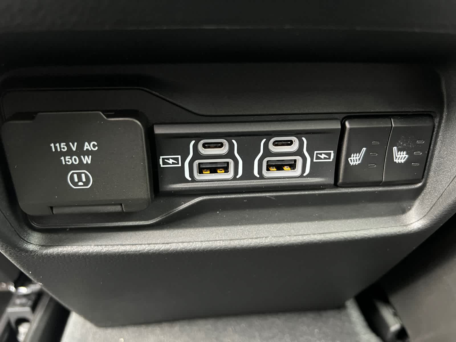 new 2025 Jeep Grand Cherokee car, priced at $52,140